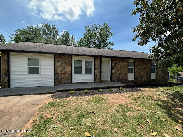 617 Ardmore Circle Property Photo 1
