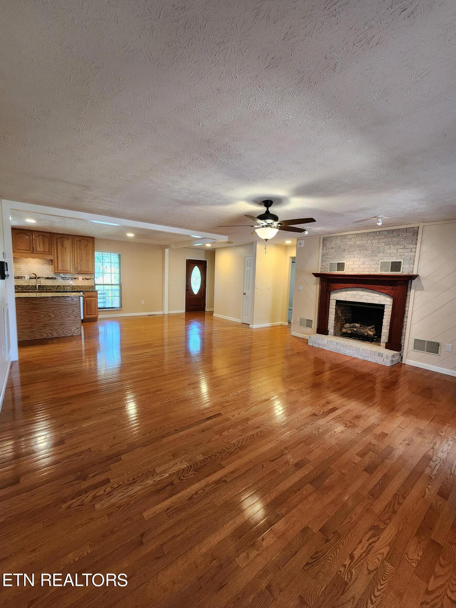 5725 Academy Drive Property Photo 2