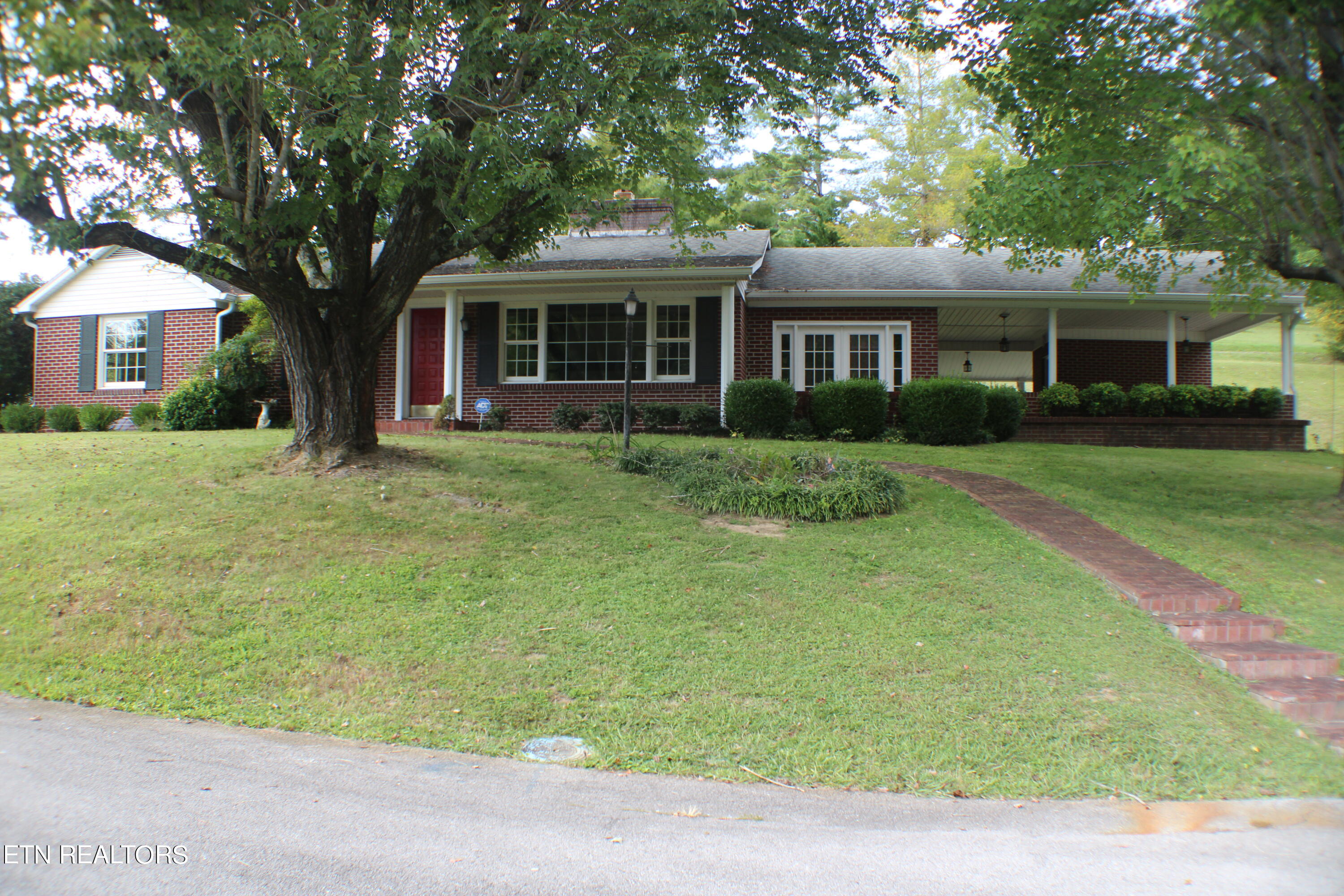 113 Hollywood Drive Property Photo