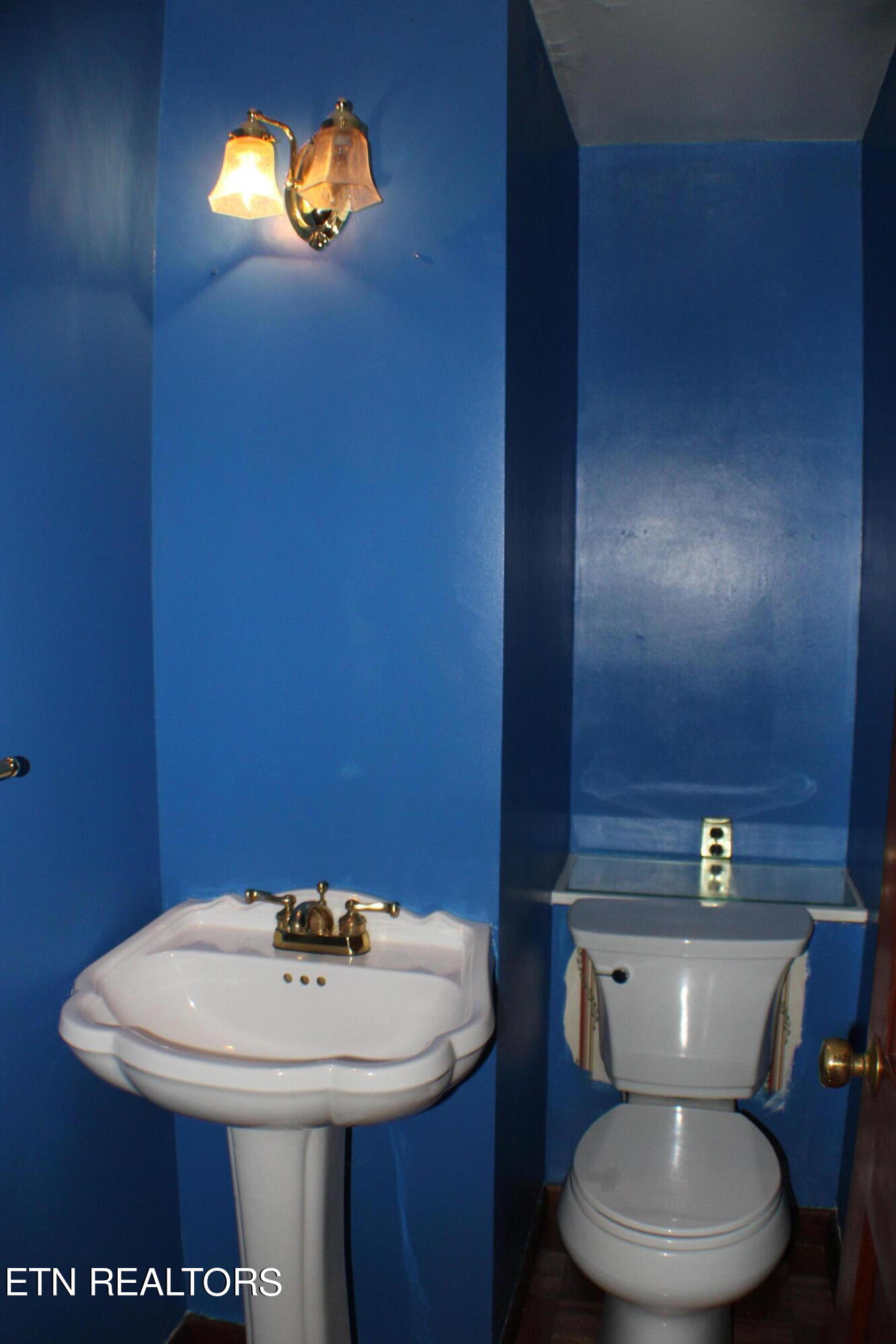 113 Hollywood Drive Property Photo 10