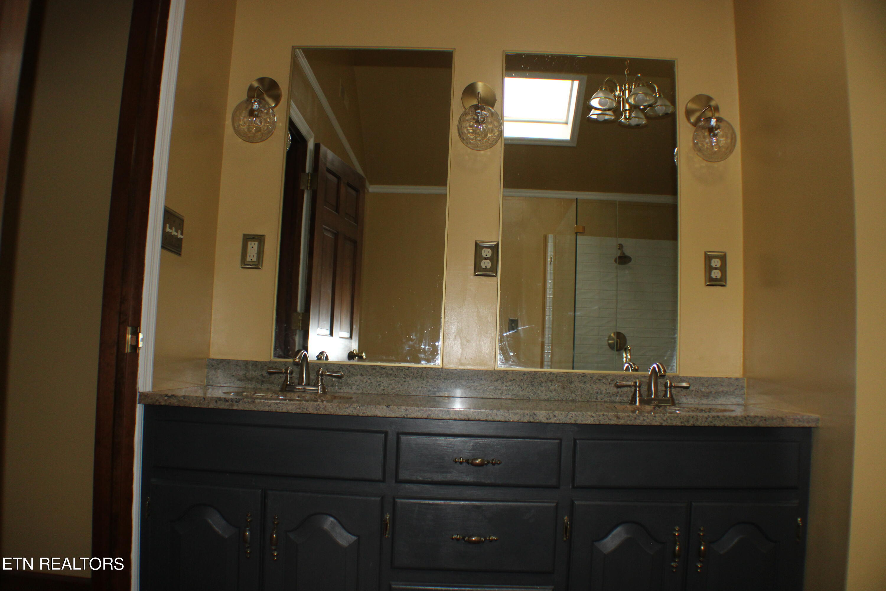 113 Hollywood Drive Property Photo 18