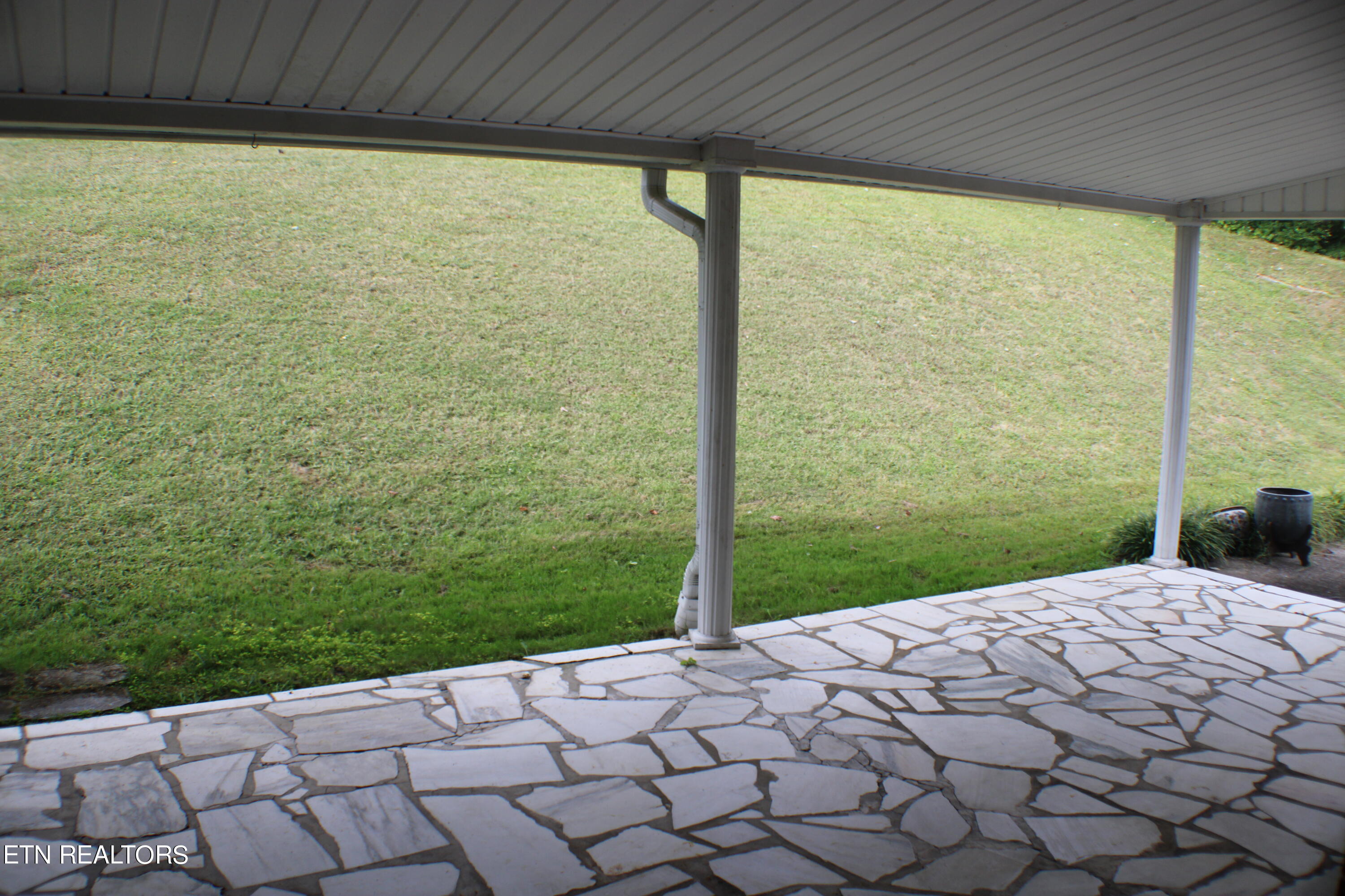 113 Hollywood Drive Property Photo 32