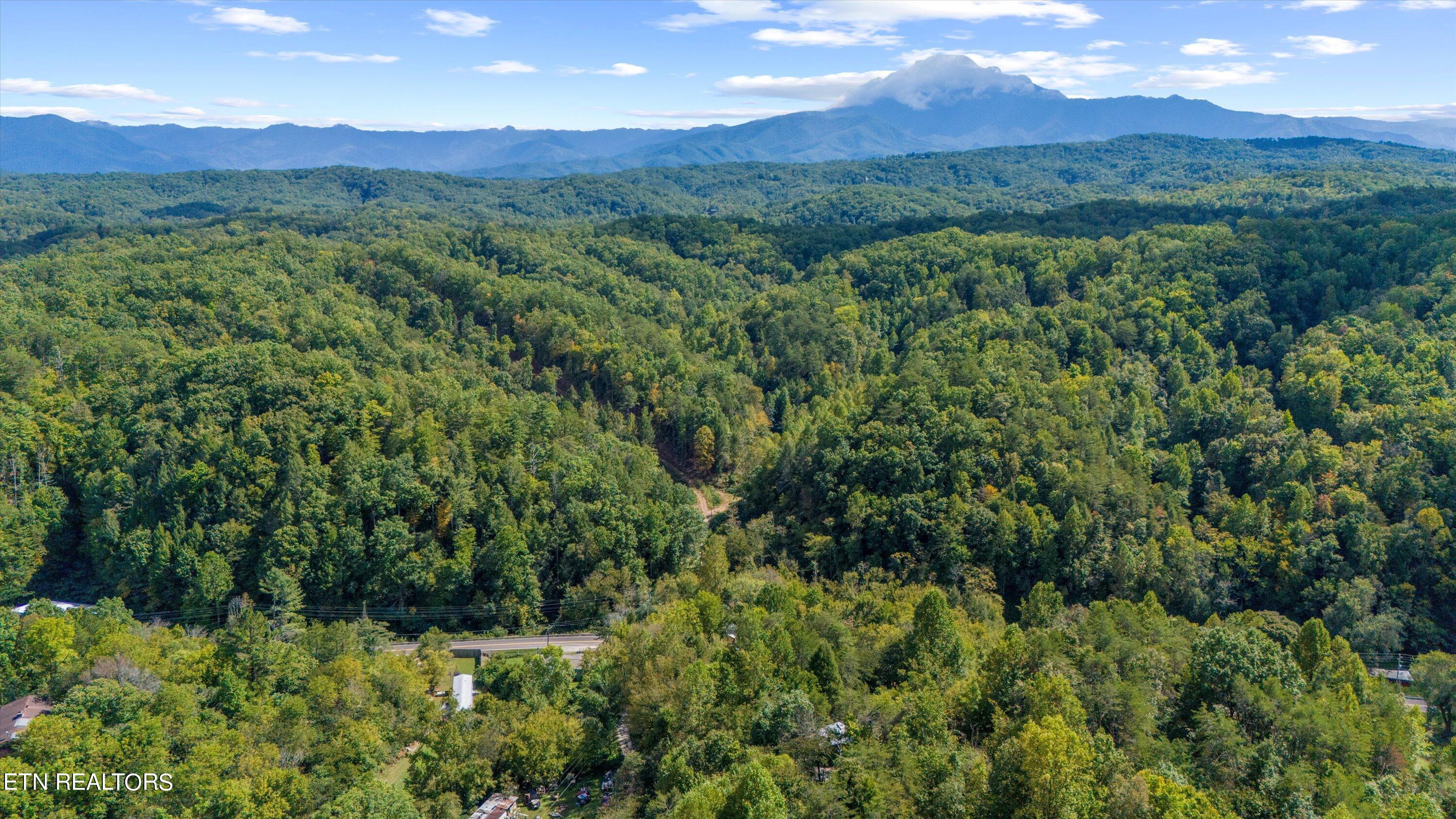 1876 Upper Middle Creek Rd Property Photo