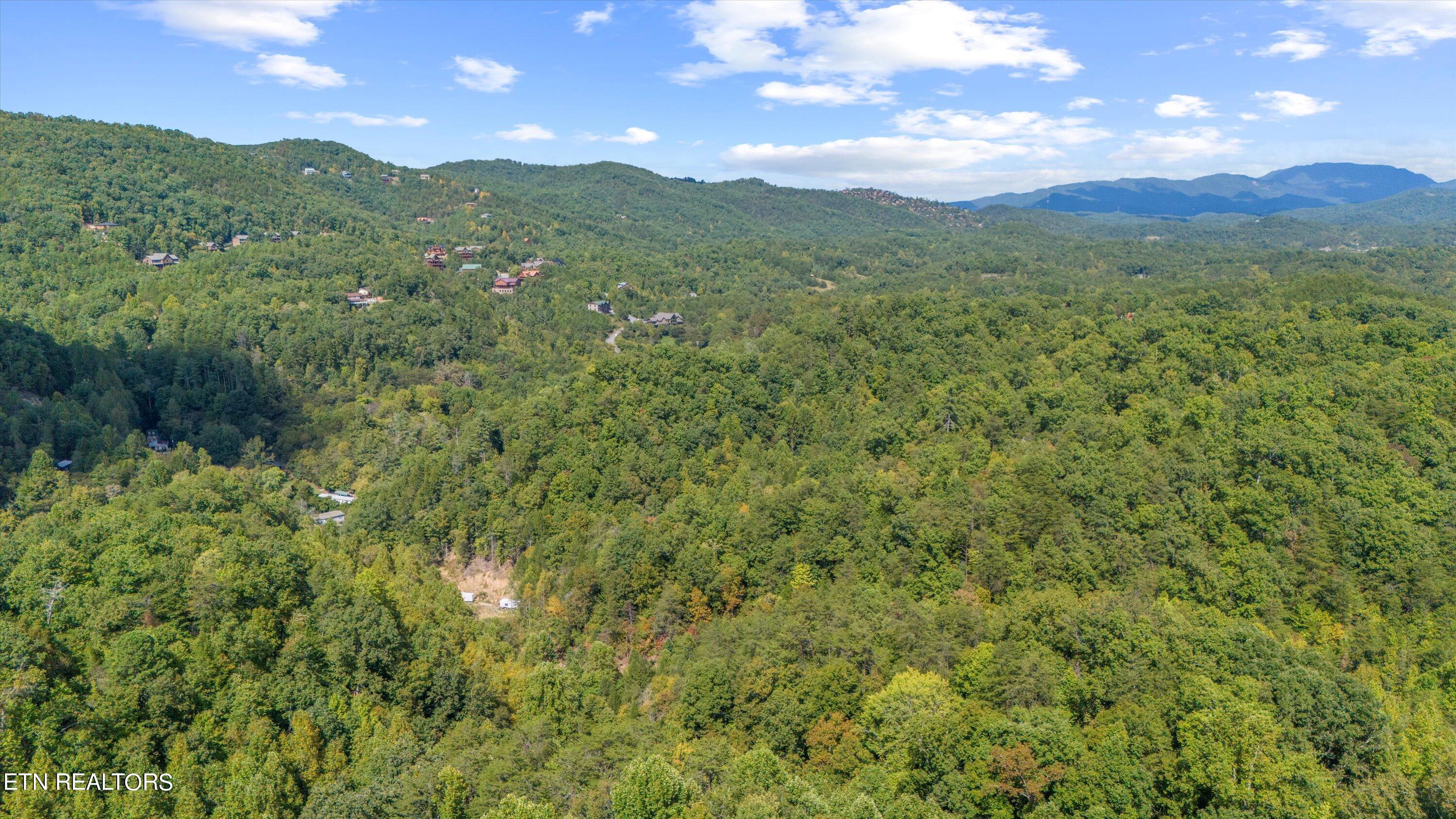 1876 Upper Middle Creek Rd Property Photo 17