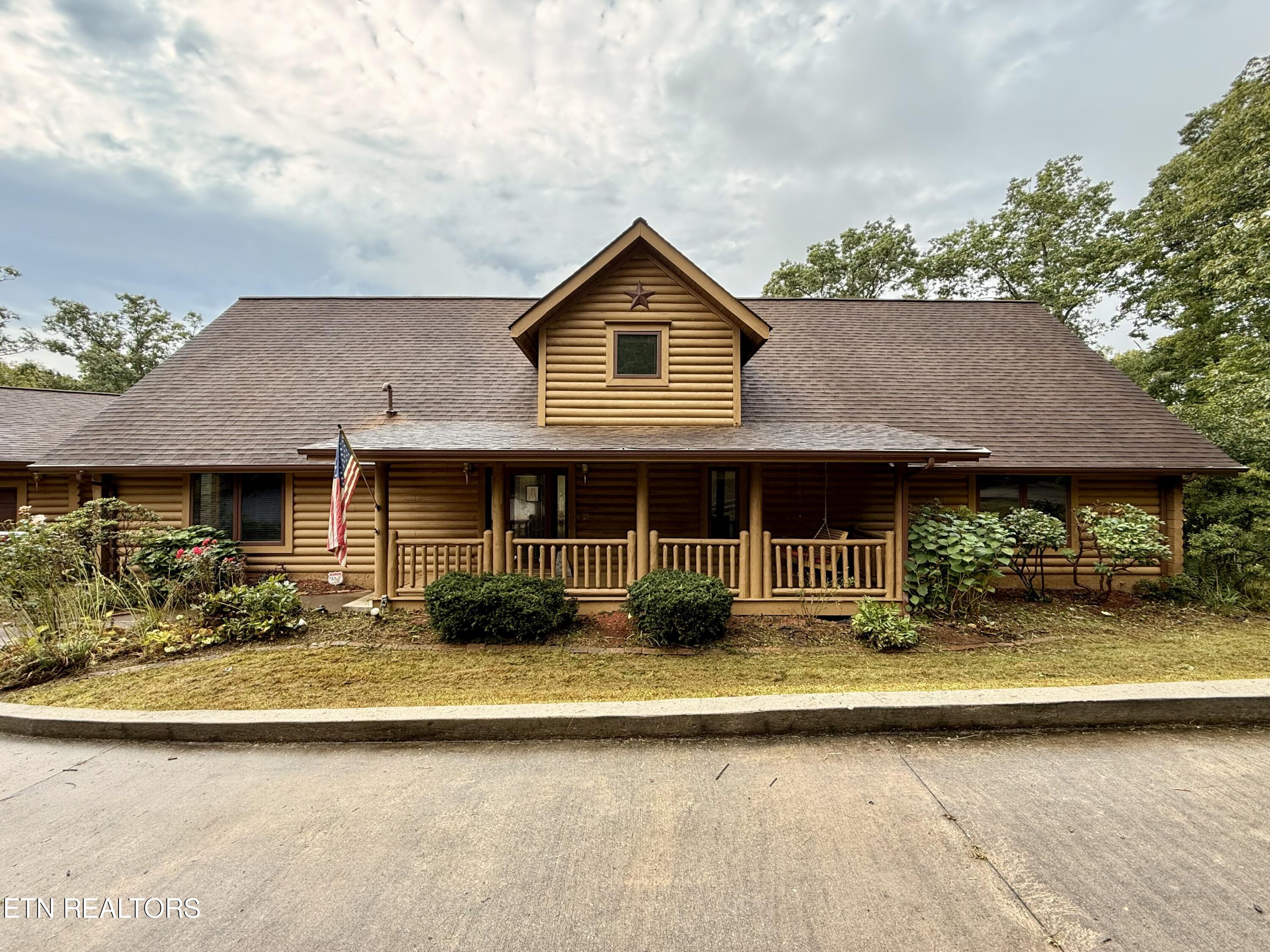 370 Brave Drive Property Photo 1