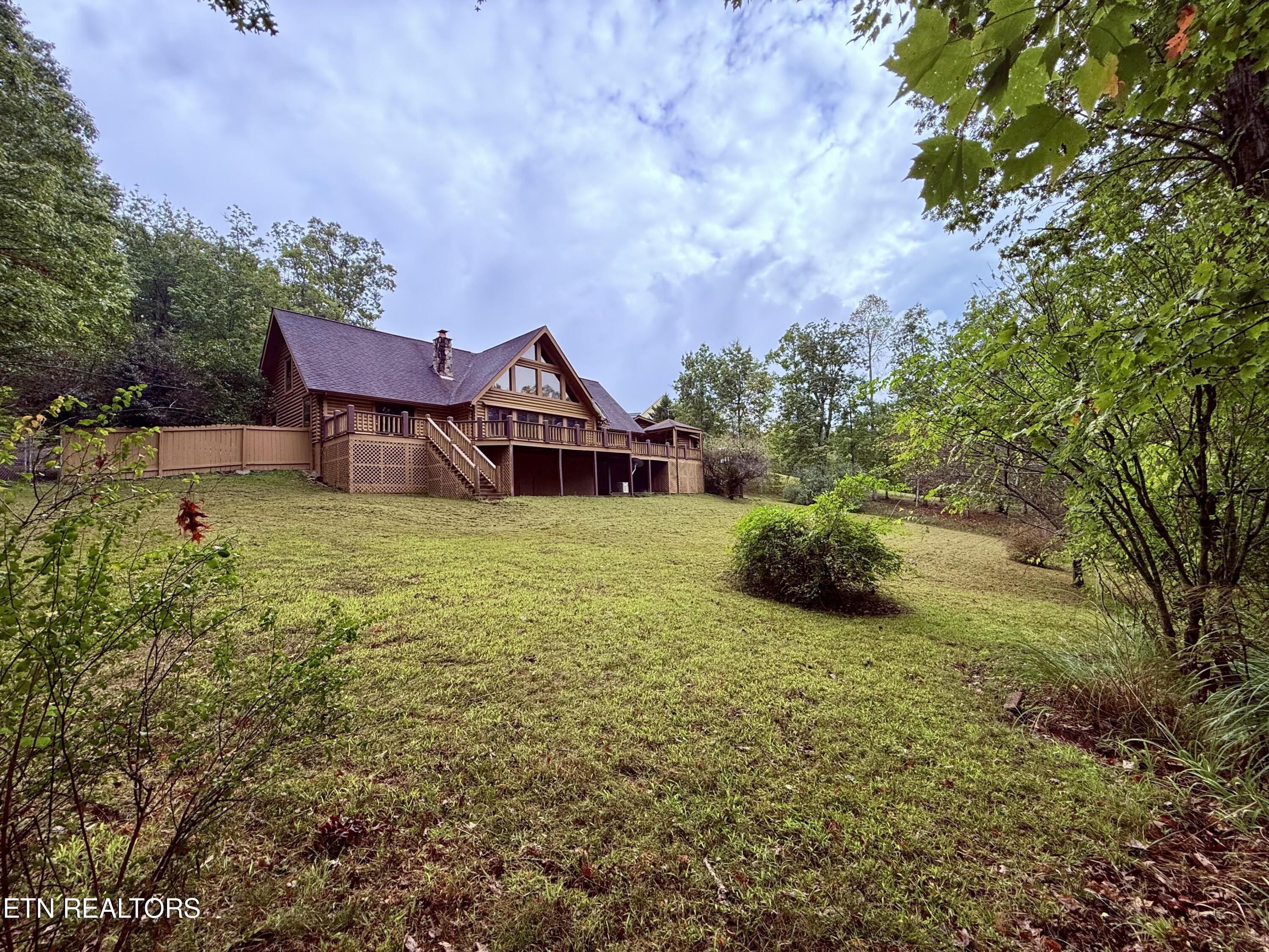 370 Brave Drive Property Photo 6