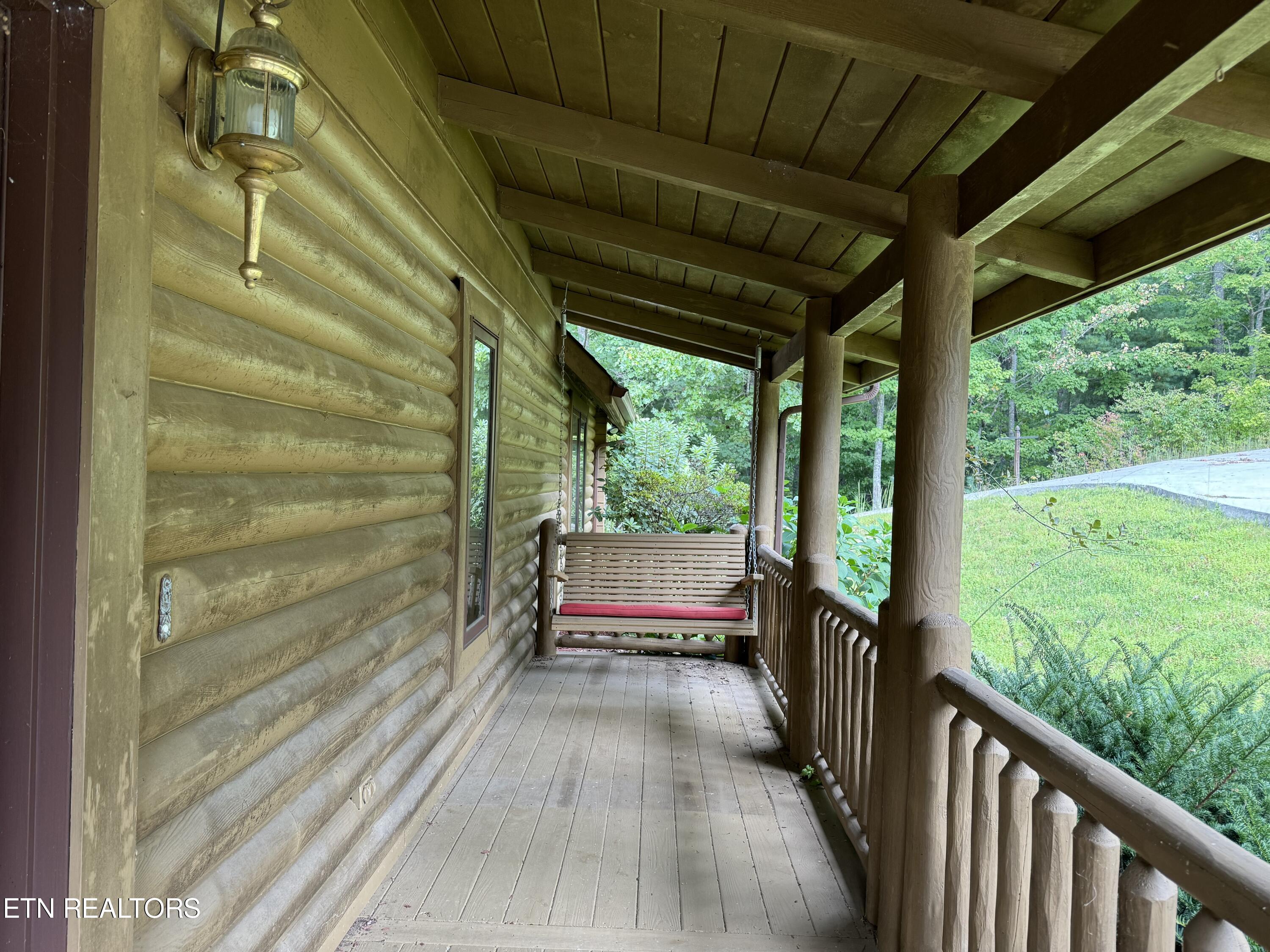 370 Brave Drive Property Photo 10