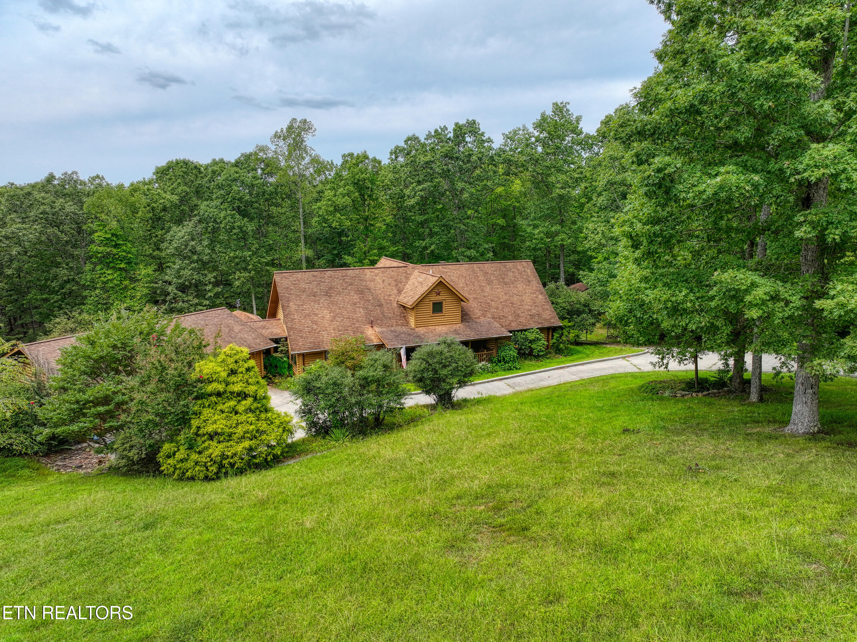 370 Brave Drive Property Photo 13