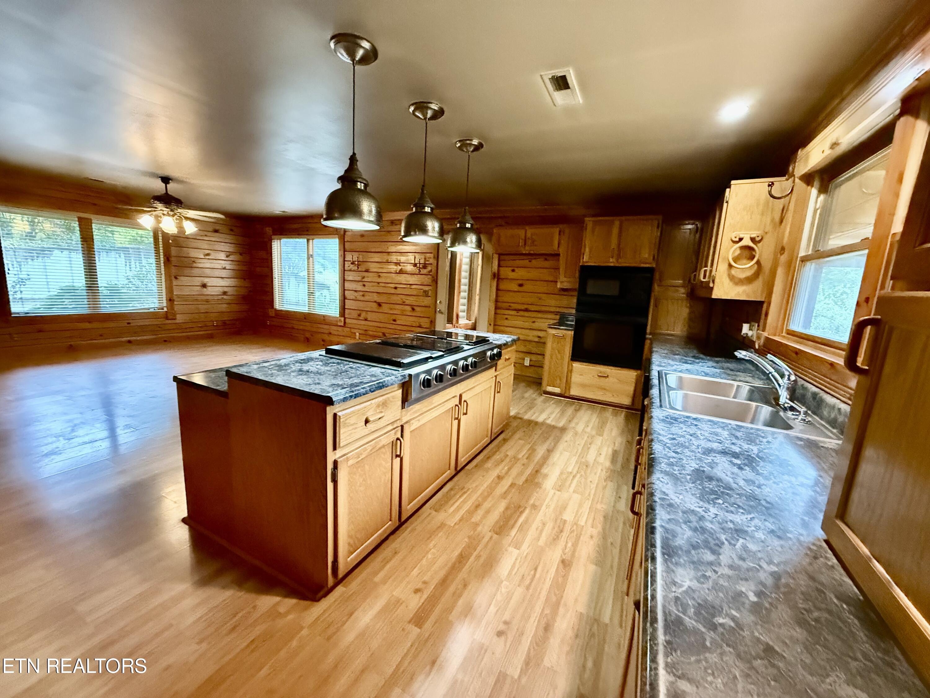 370 Brave Drive Property Photo 28