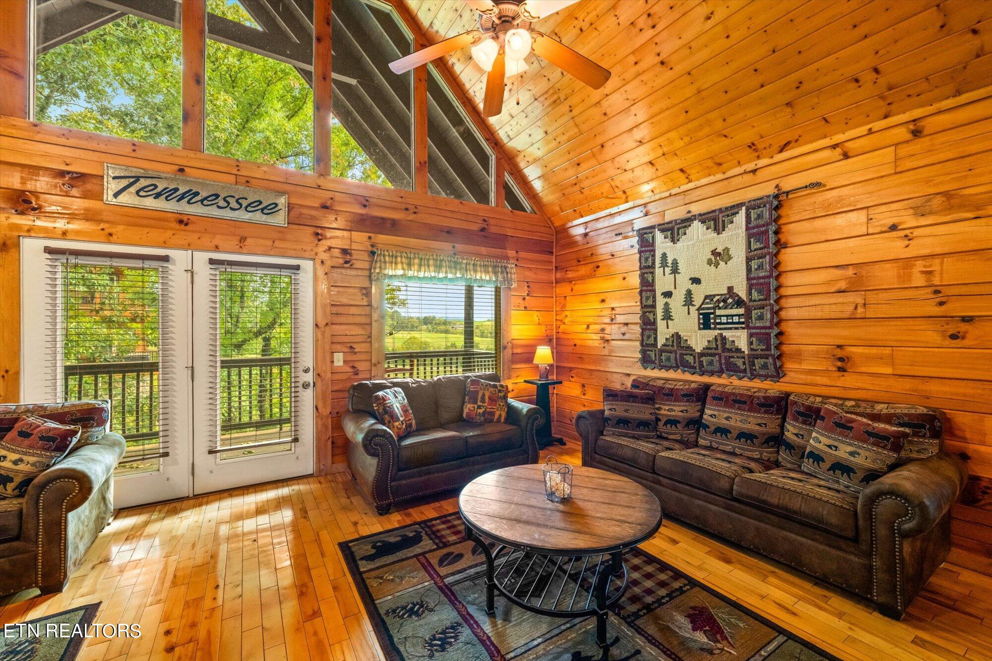 1544 Rainbow Ridge Way Property Photo 7