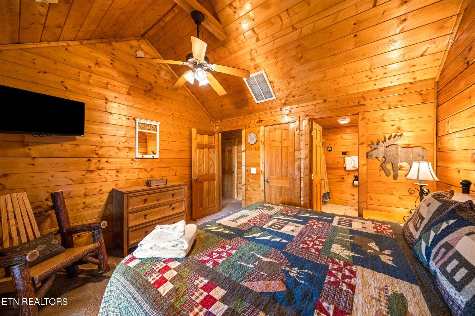 1544 Rainbow Ridge Way Property Photo 17