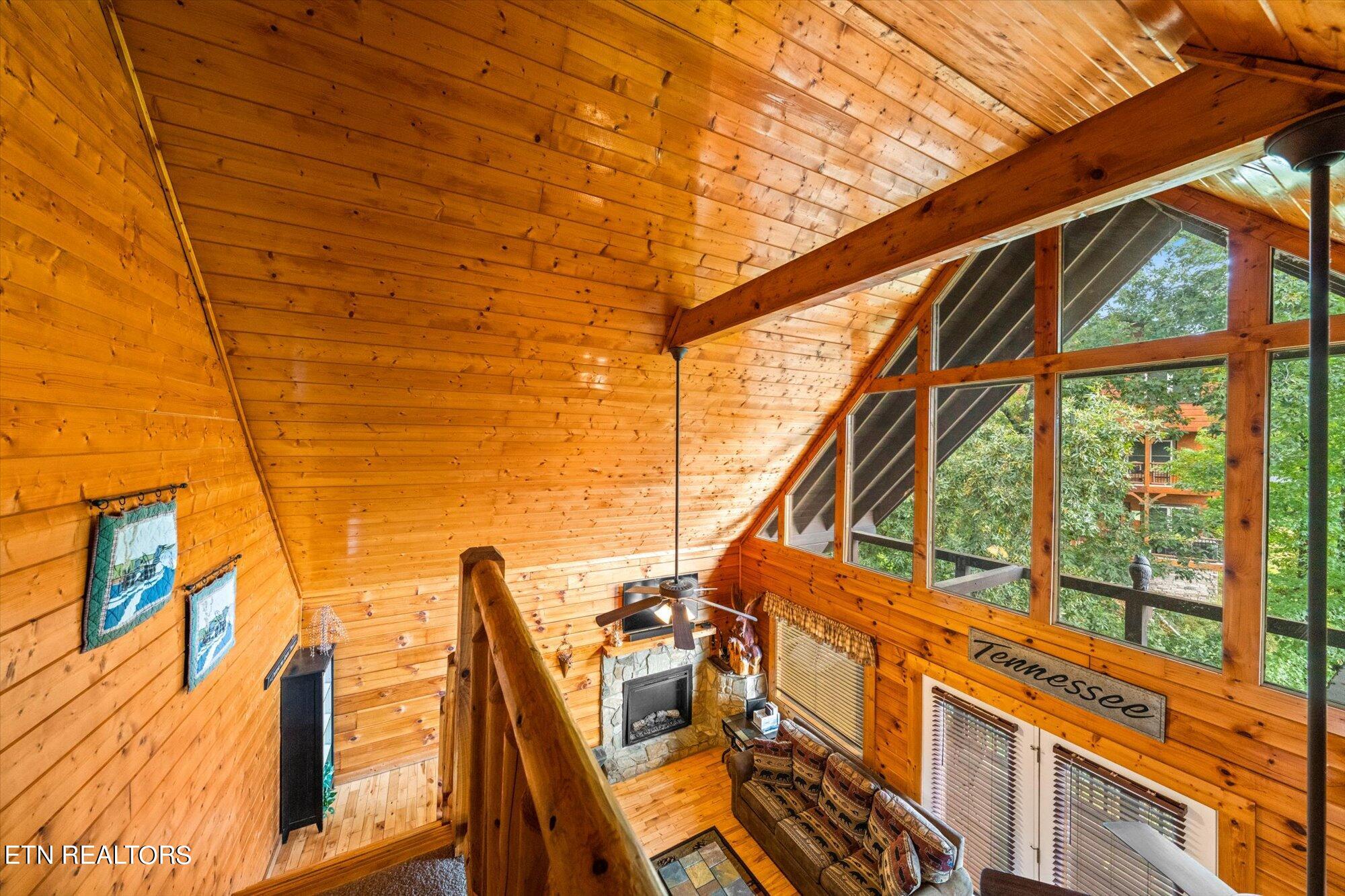 1544 Rainbow Ridge Way Property Photo 23