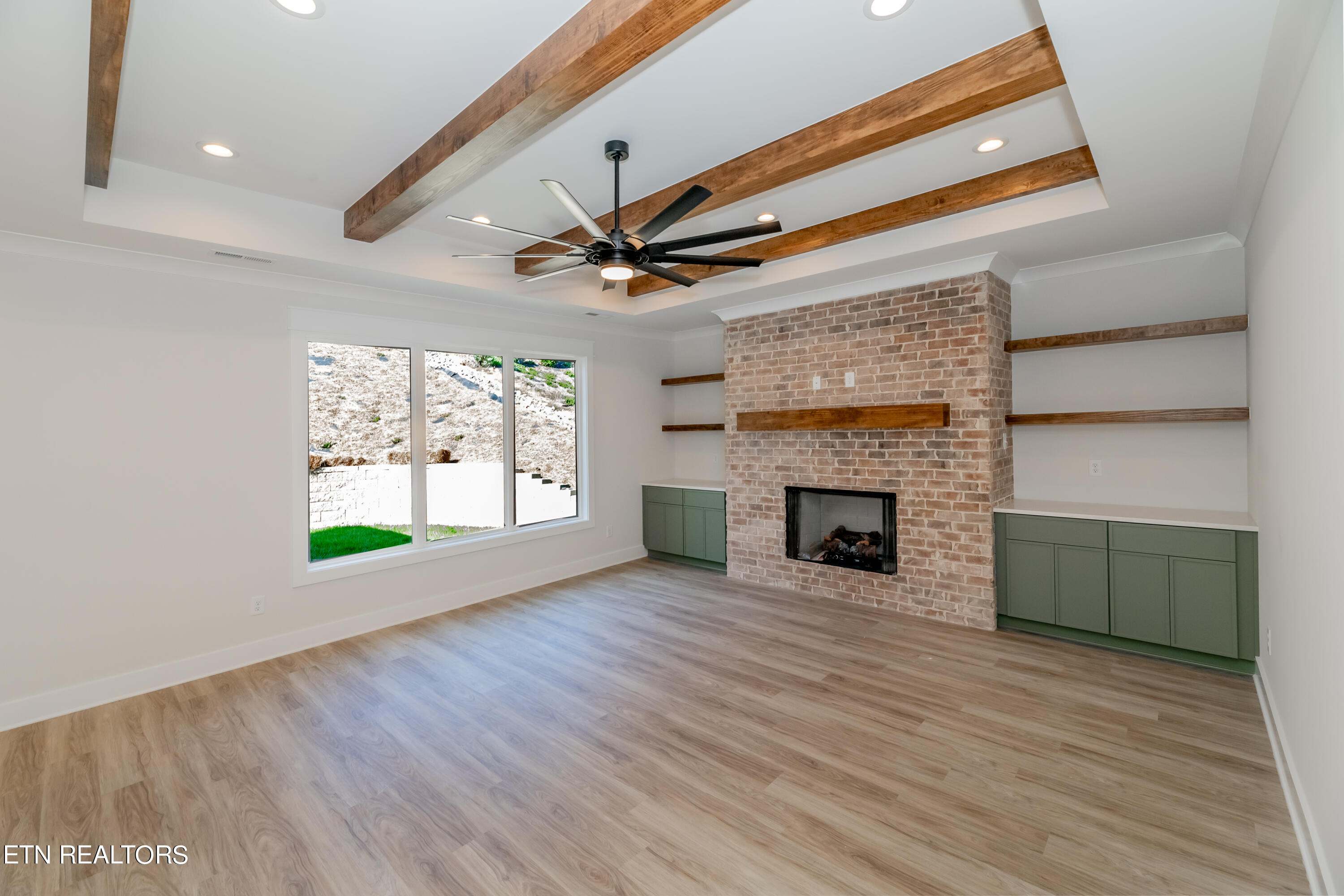 111 Oonoga Way Property Photo 10