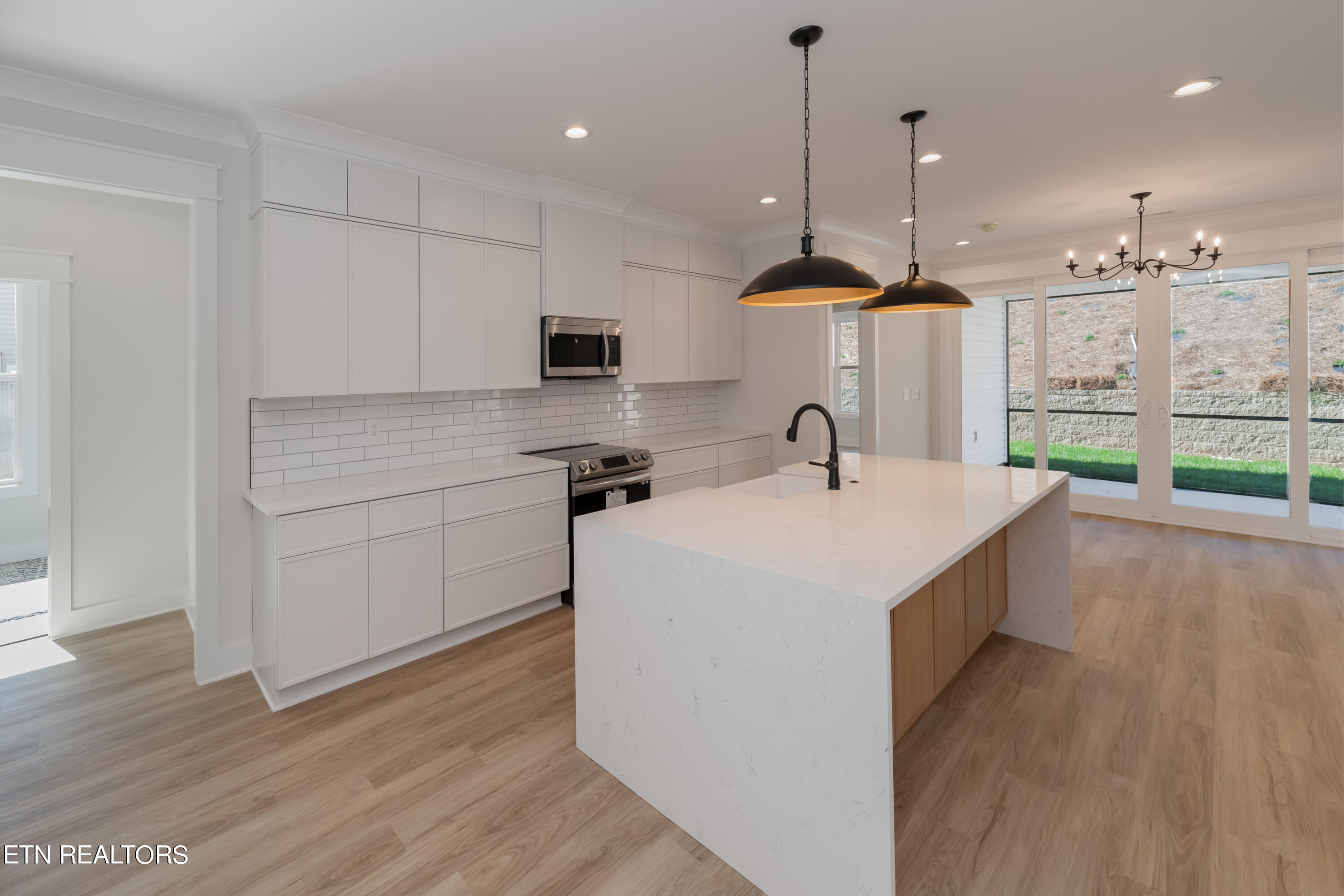 111 Oonoga Way Property Photo 14