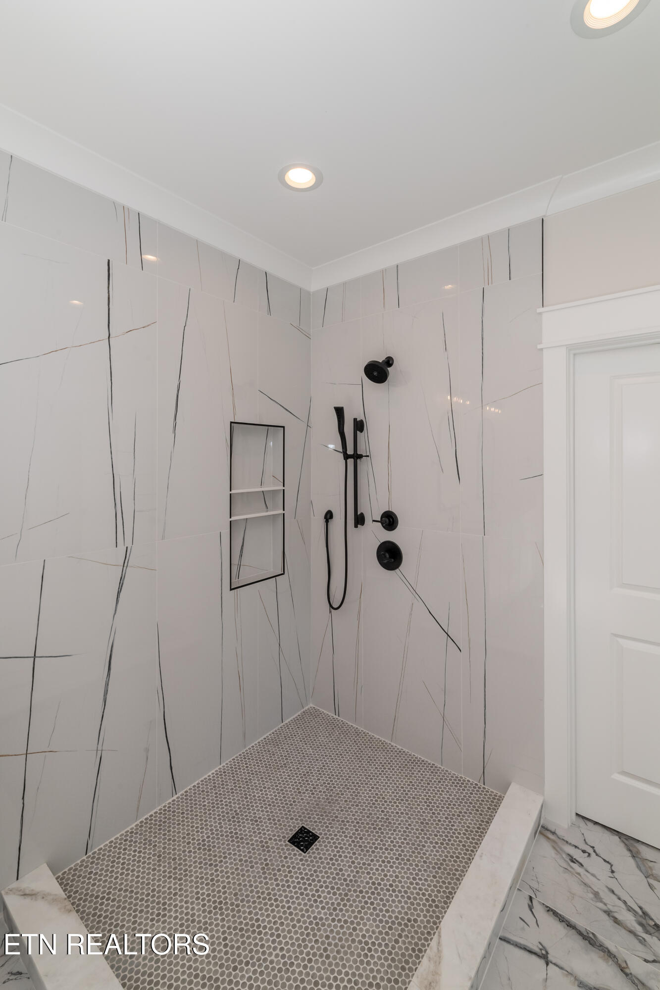 111 Oonoga Way Property Photo 34