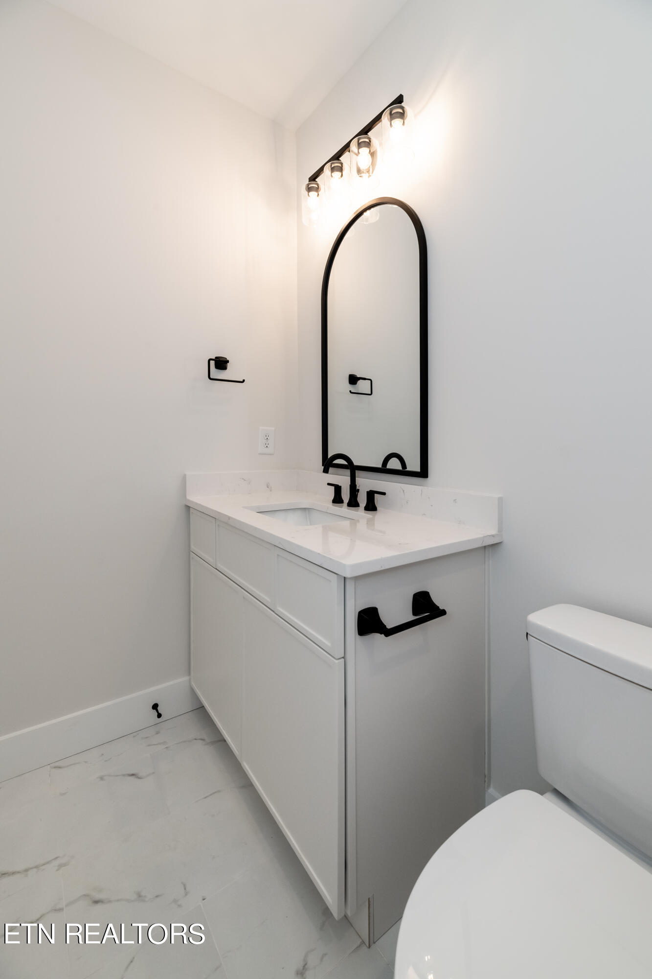 111 Oonoga Way Property Photo 41