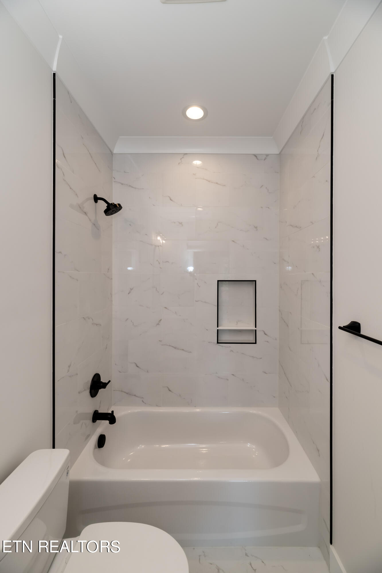 111 Oonoga Way Property Photo 43