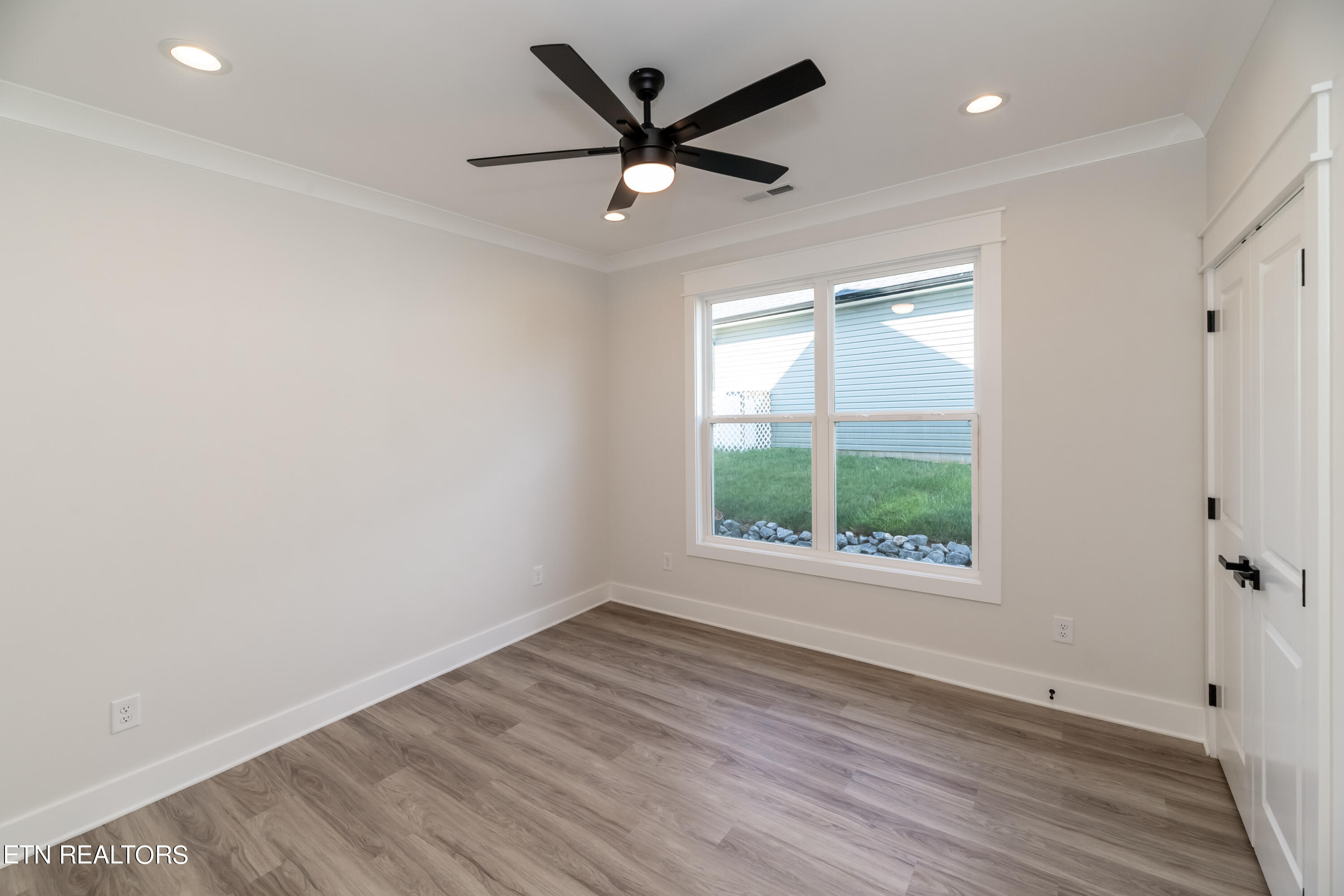 111 Oonoga Way Property Photo 47