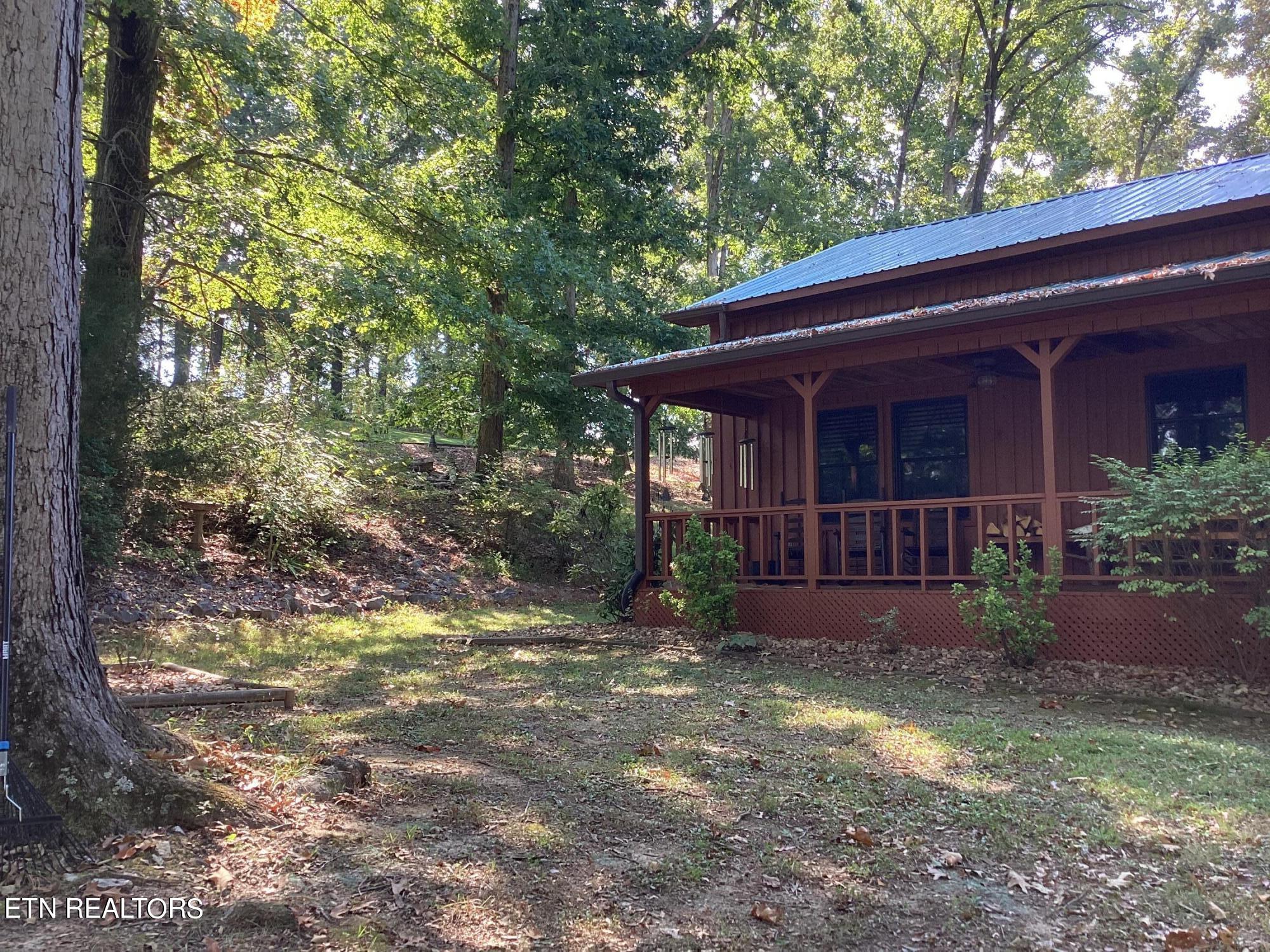 1408 Warrensburg Rd Property Photo 3
