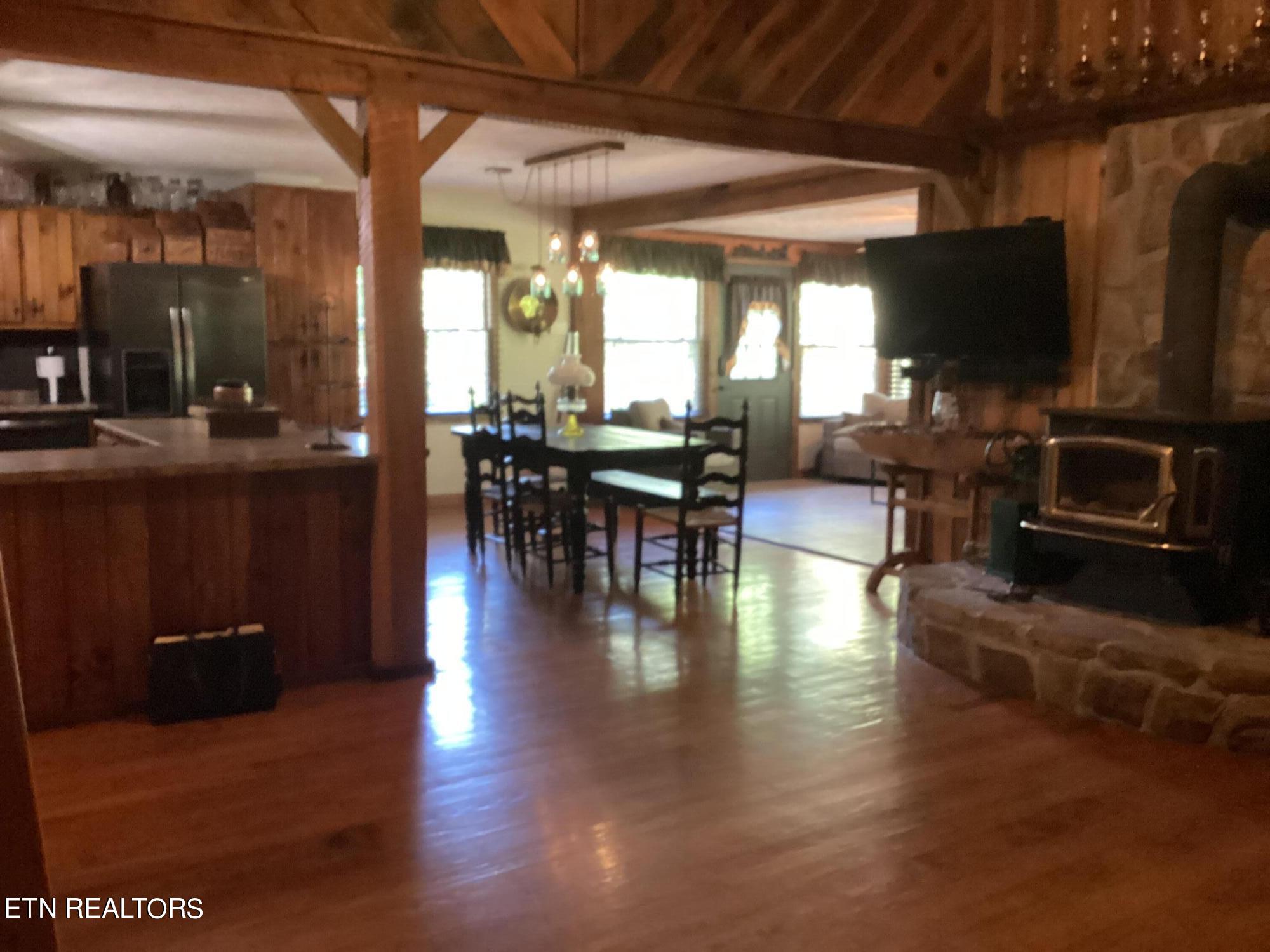 1408 Warrensburg Rd Property Photo 11