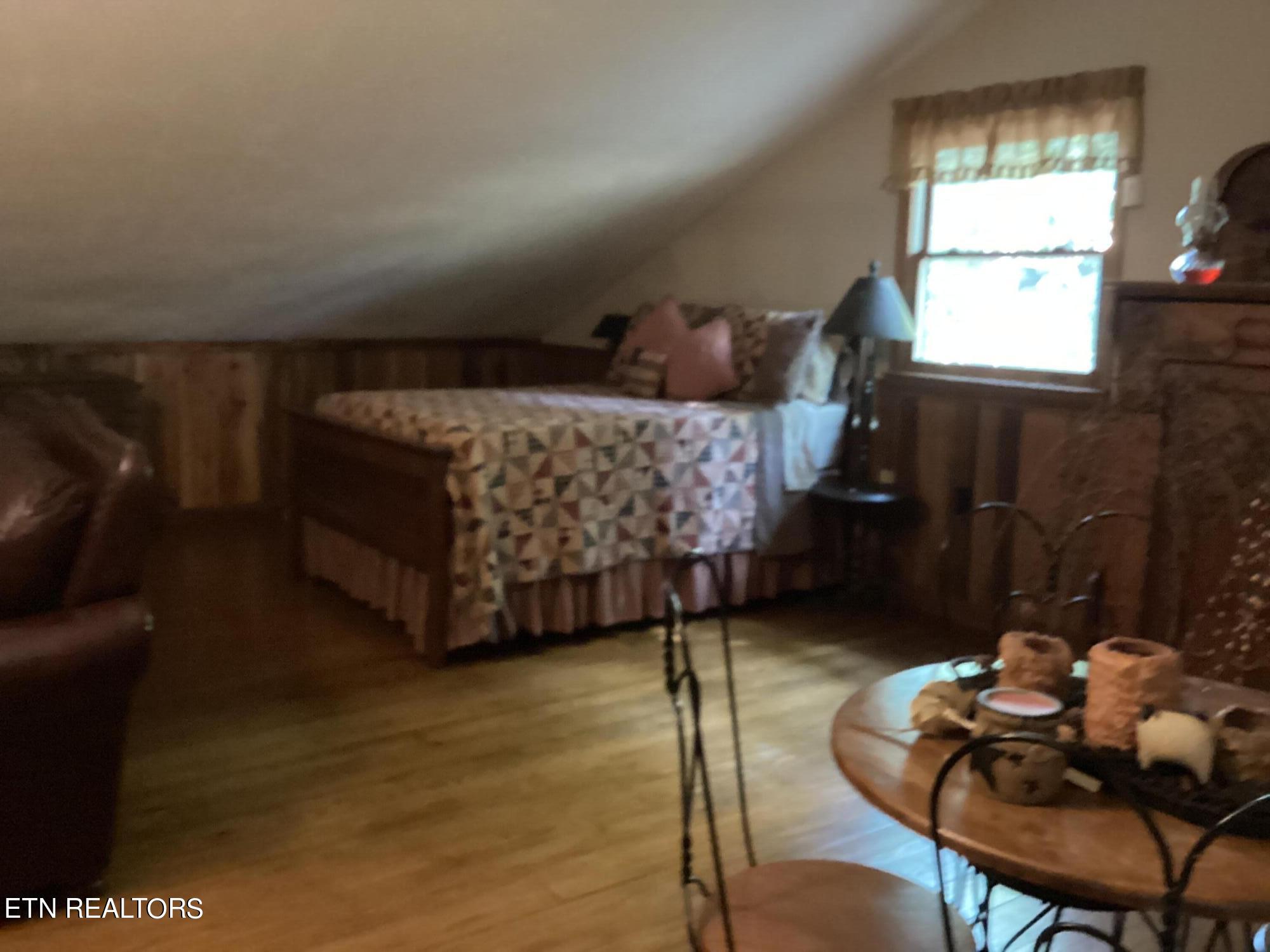 1408 Warrensburg Rd Property Photo 16