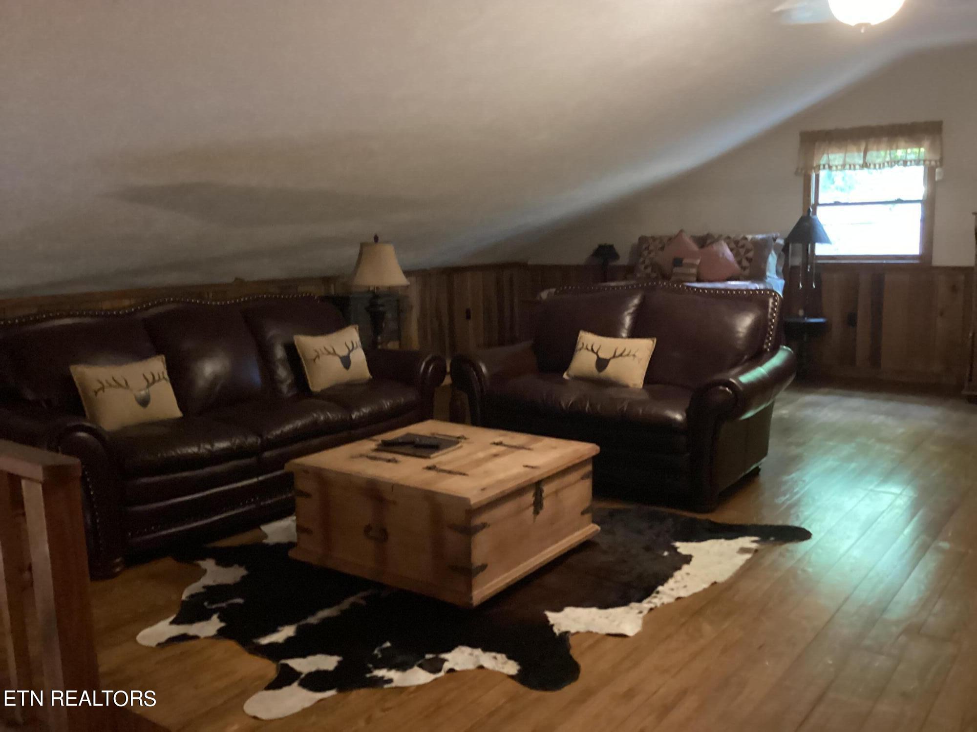 1408 Warrensburg Rd Property Photo 19