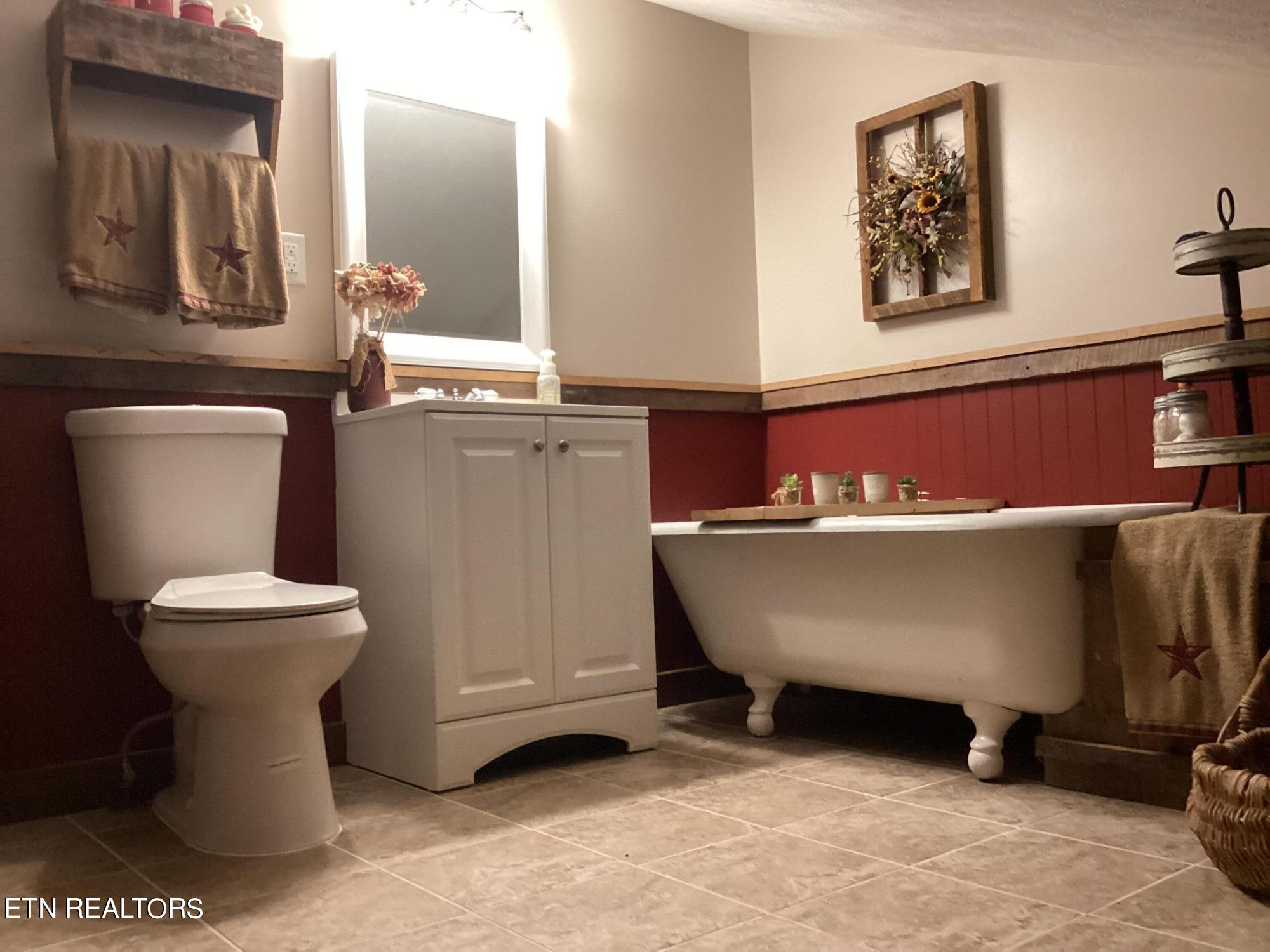 1408 Warrensburg Rd Property Photo 23
