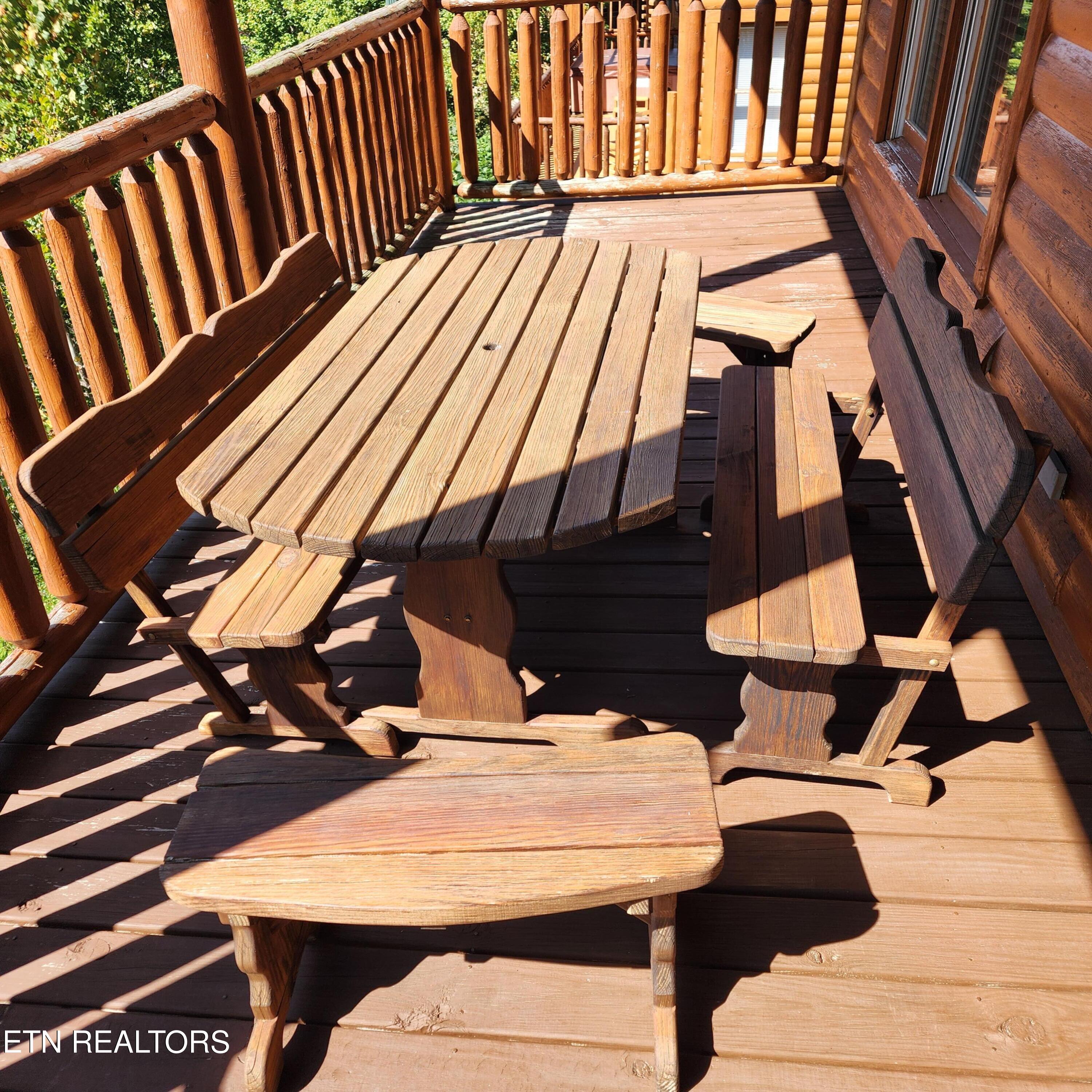 912 Black Bear Cub Way Property Photo 13