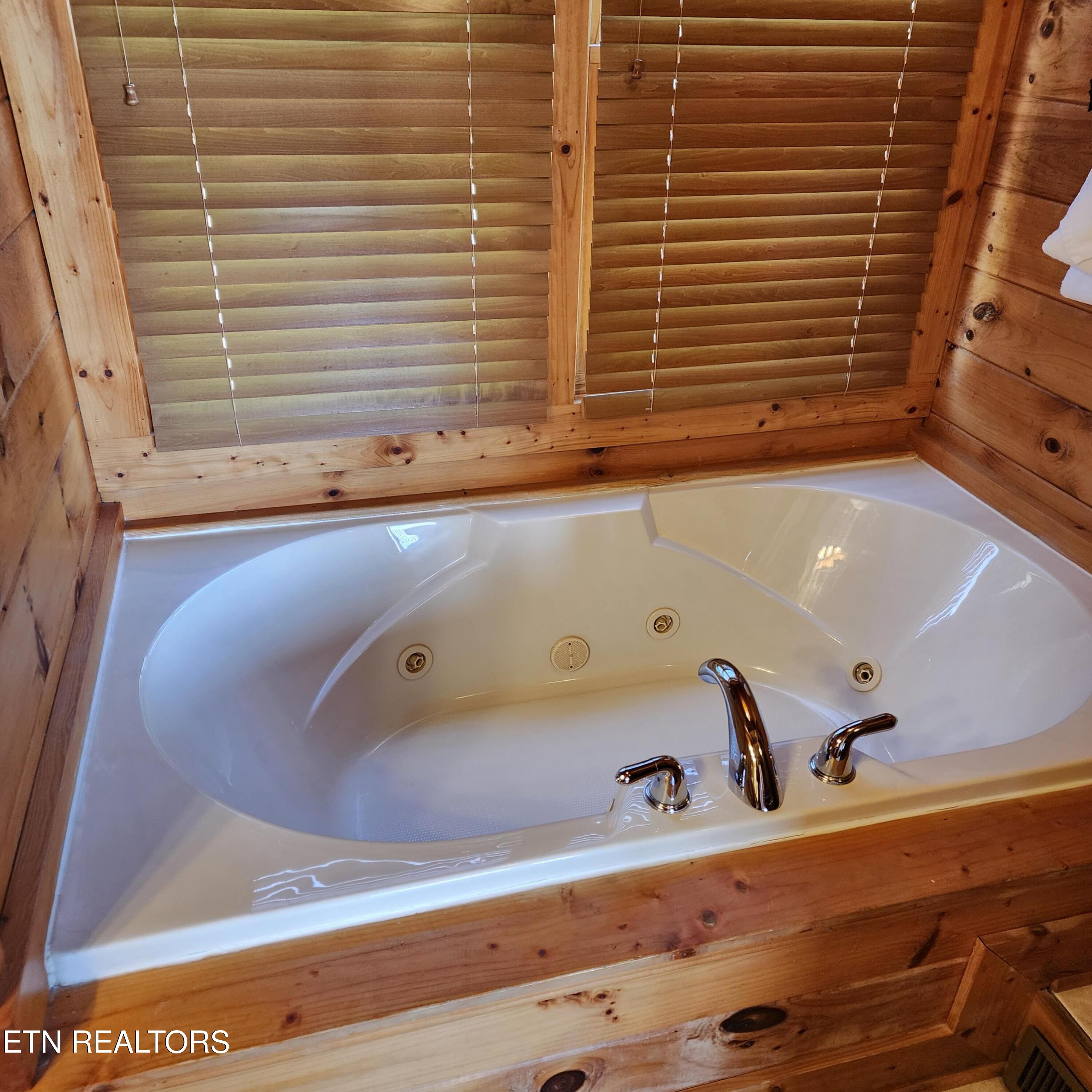 912 Black Bear Cub Way Property Photo 27