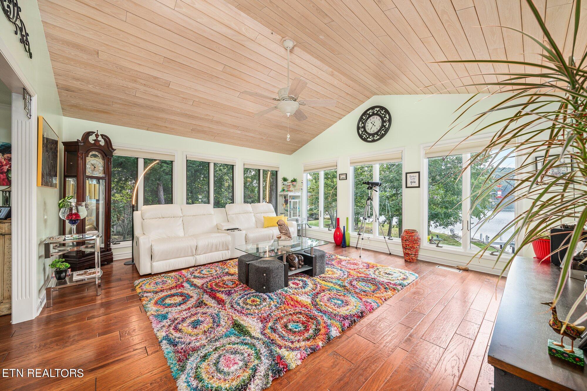 20 Victoria Way Property Photo 25