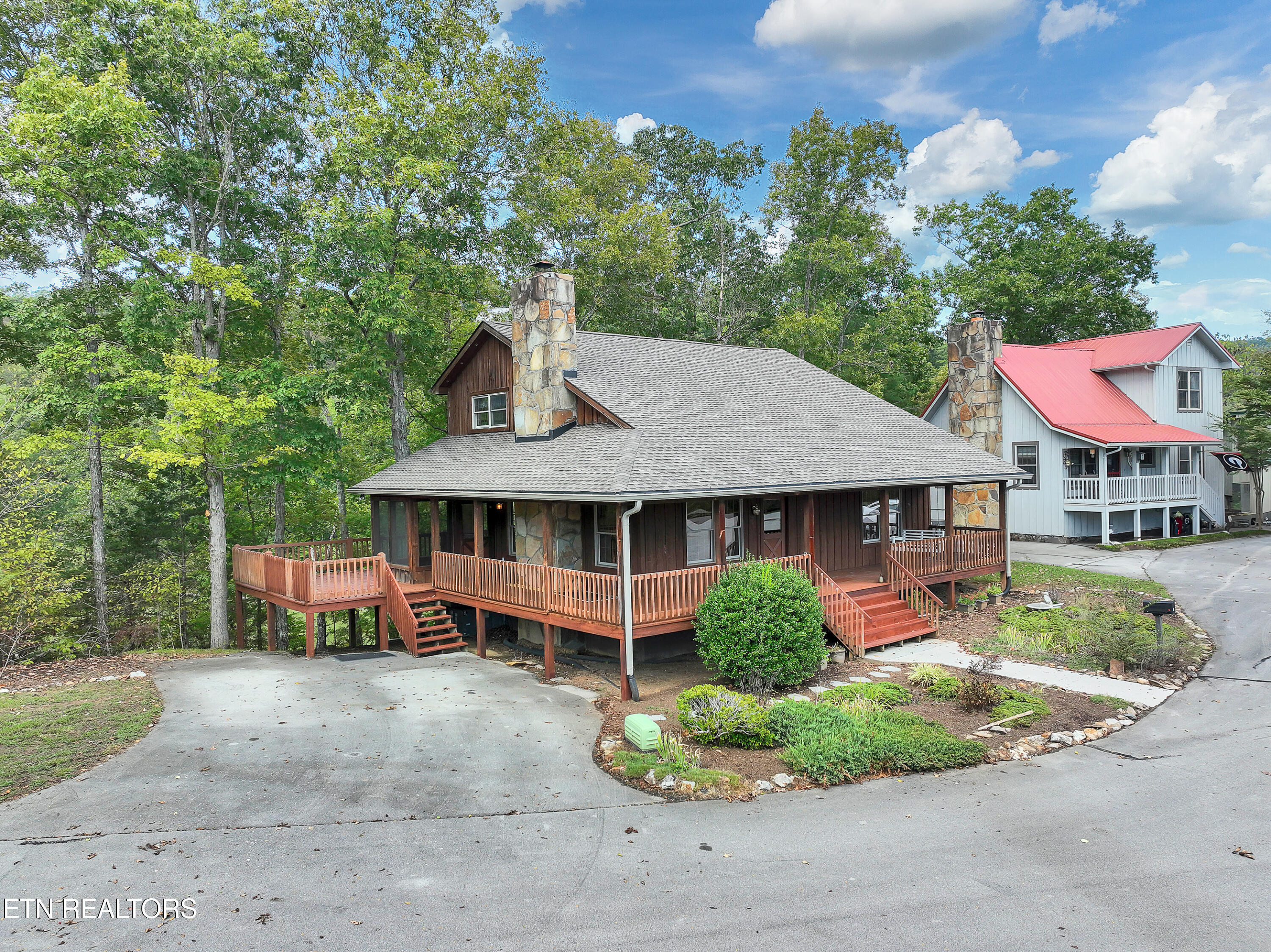 211 Pioneer Trace Property Photo