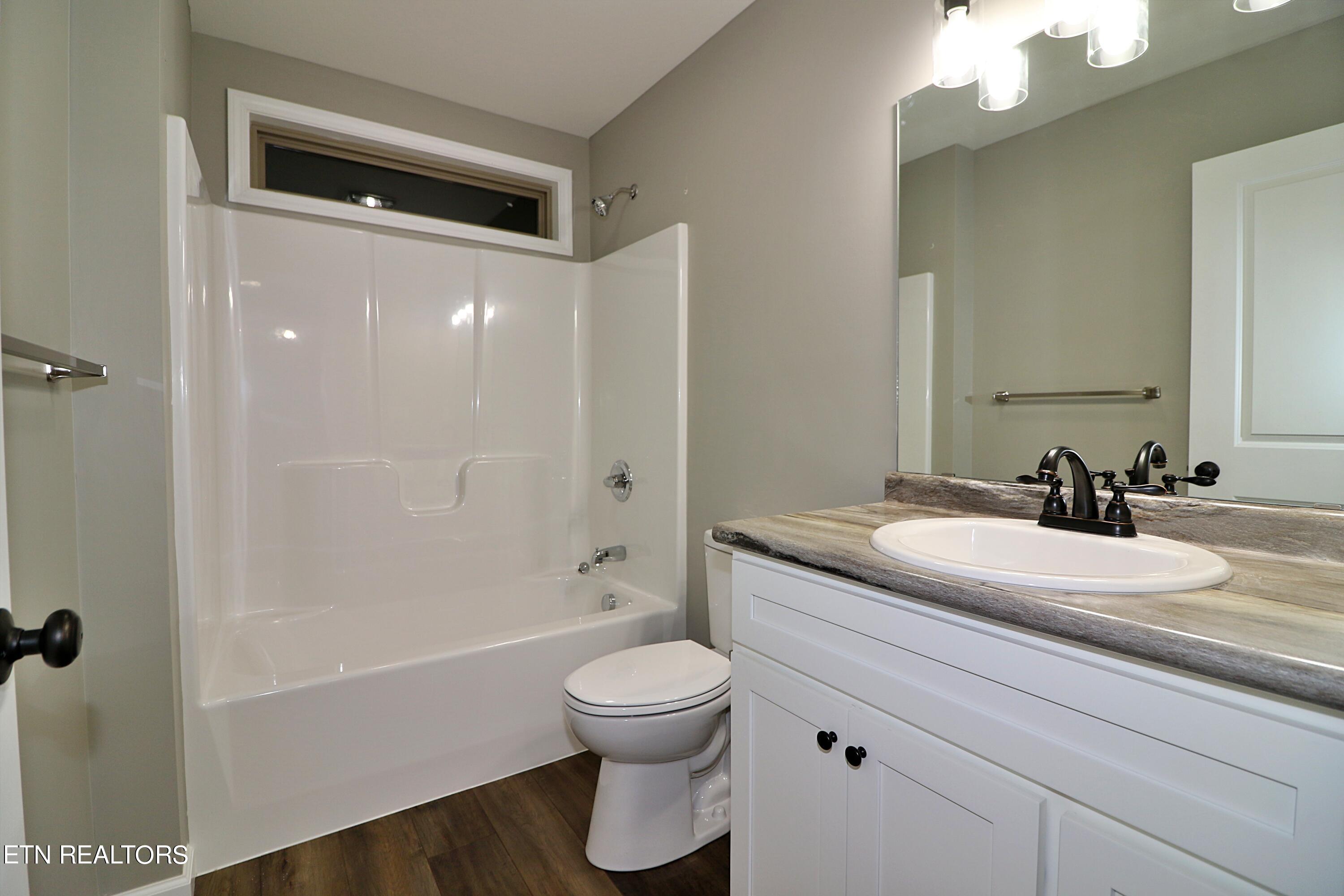 686 Taylon Lane Property Photo 20