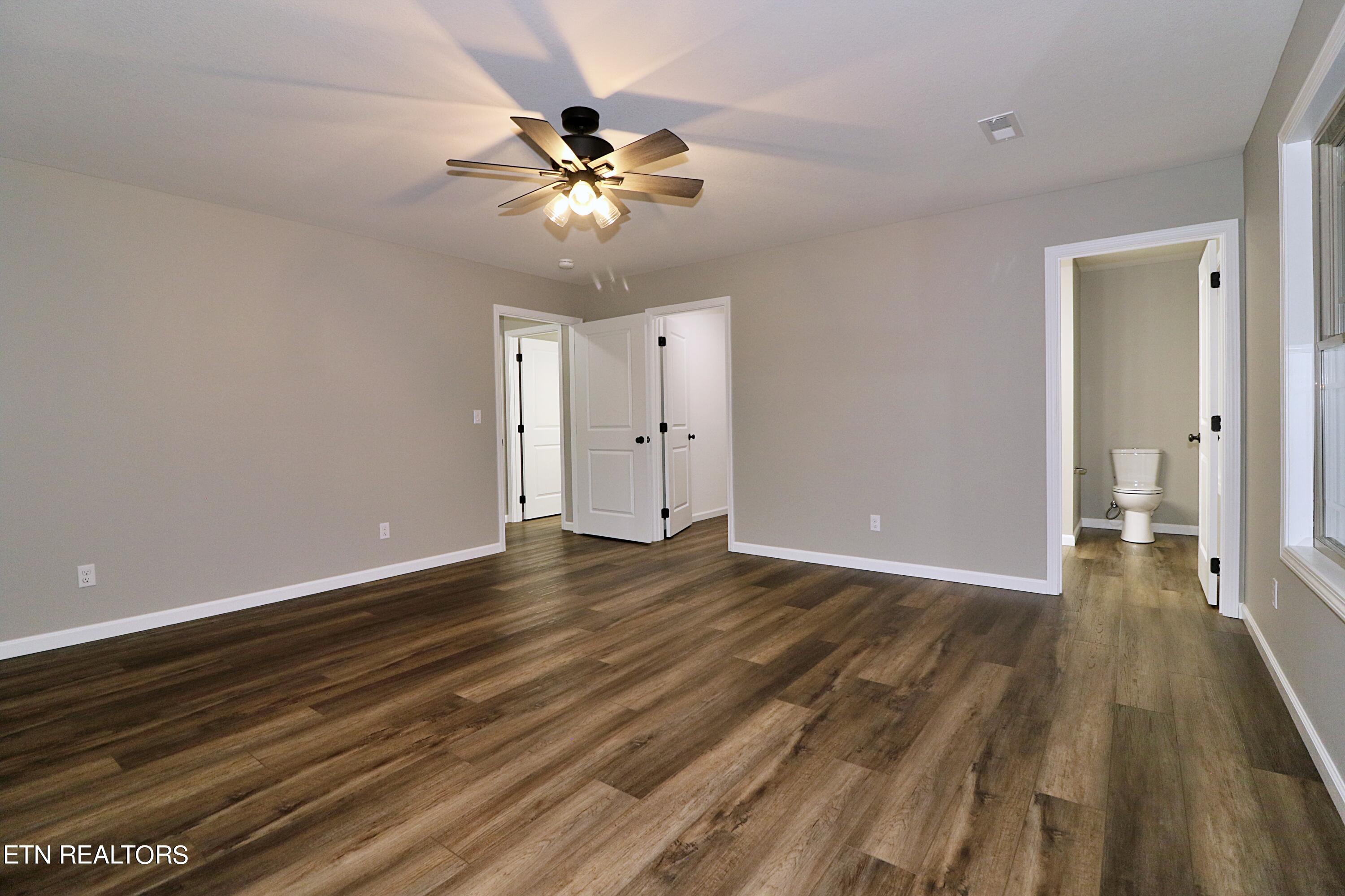 686 Taylon Lane Property Photo 22