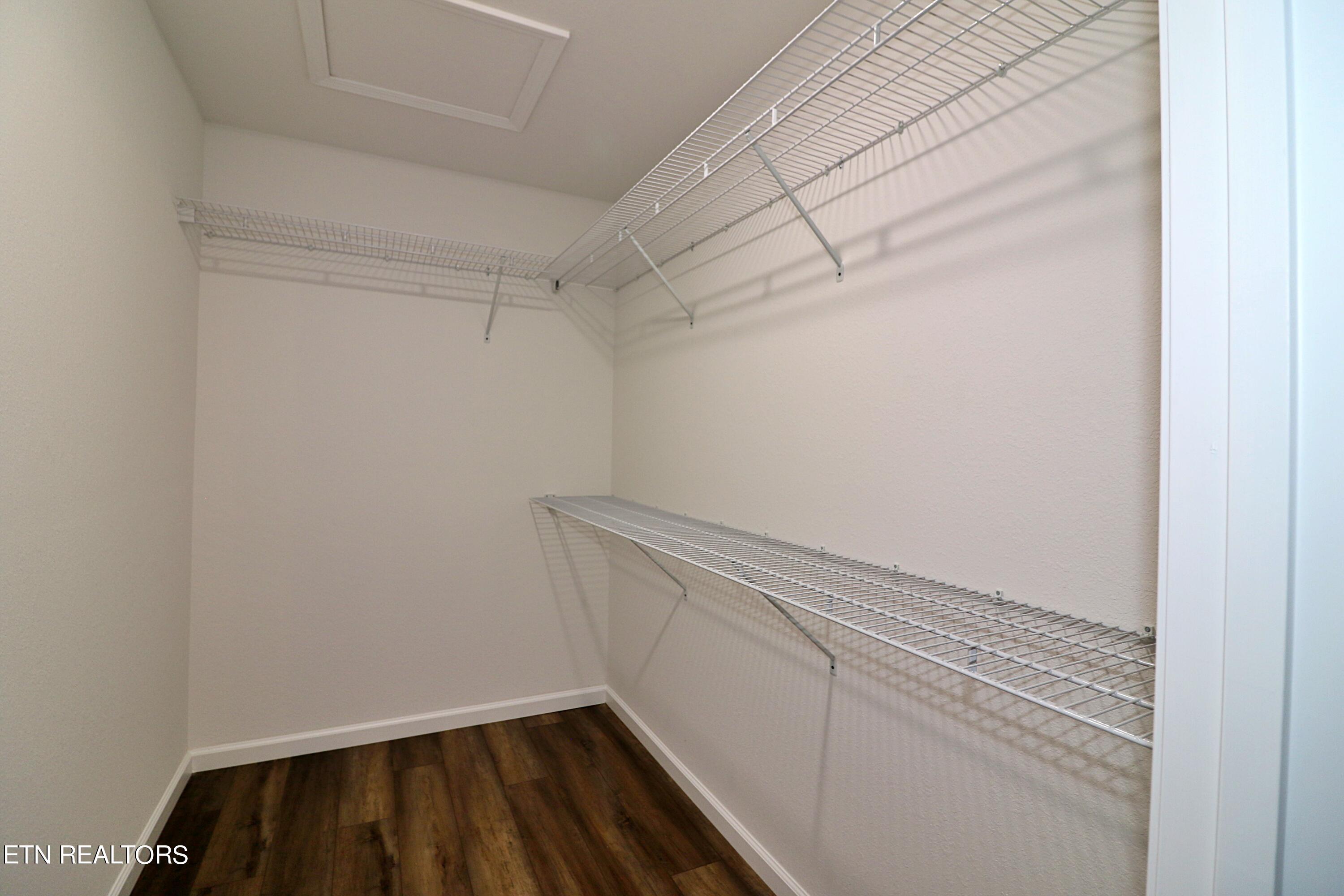 686 Taylon Lane Property Photo 23
