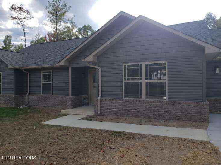 686 Taylon Lane Property Photo 29