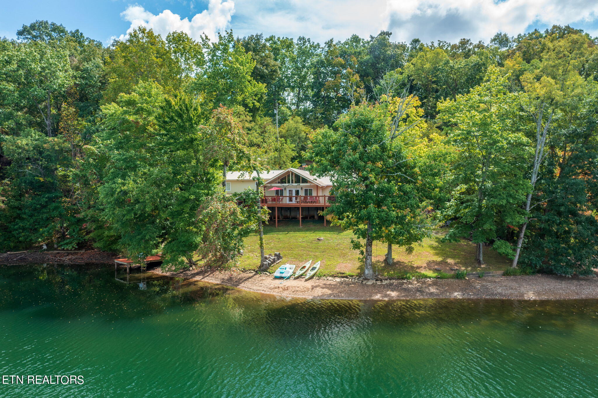 511 Laurel Lake Circle Circle Property Photo 8