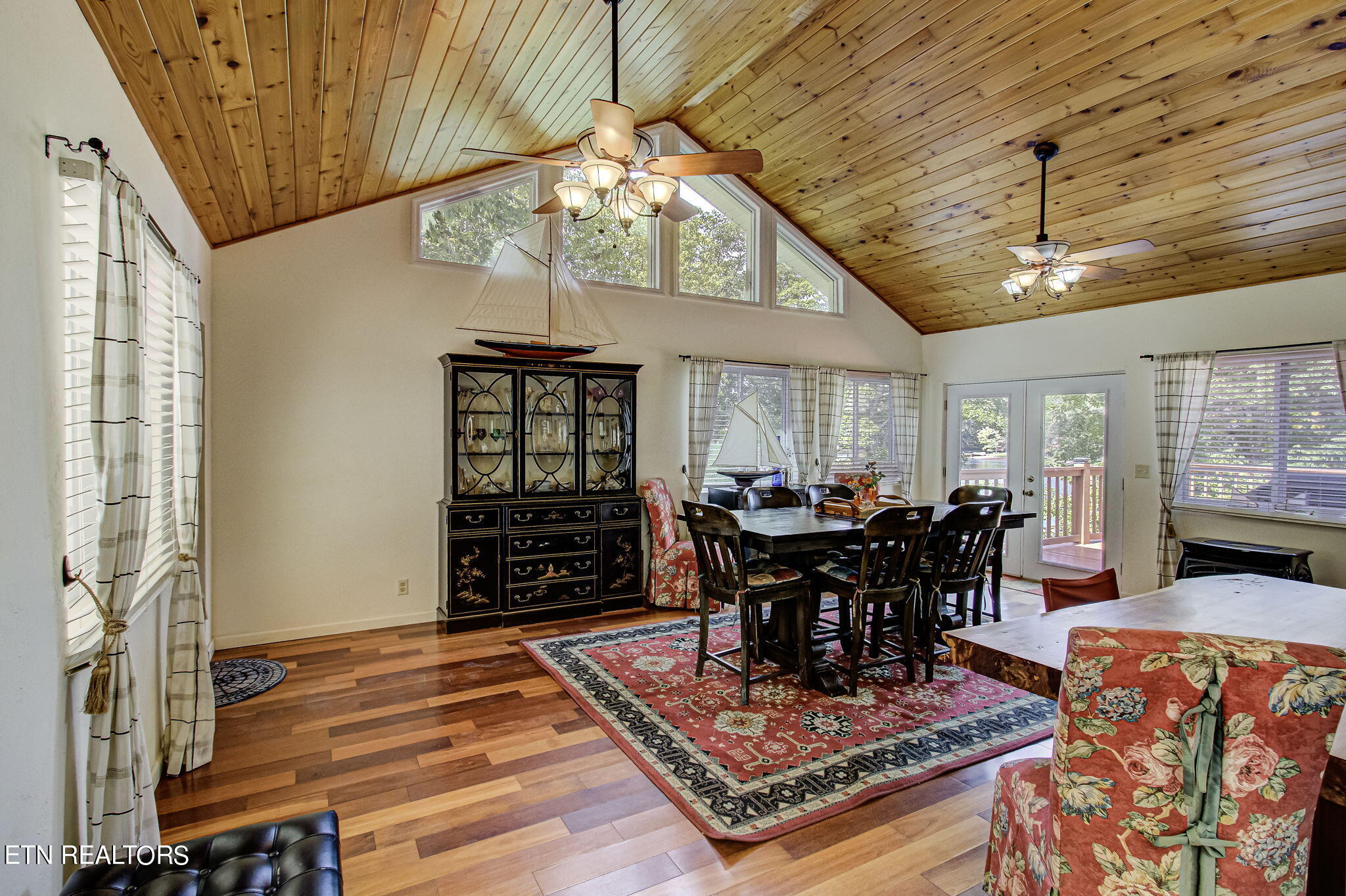 511 Laurel Lake Circle Circle Property Photo 12