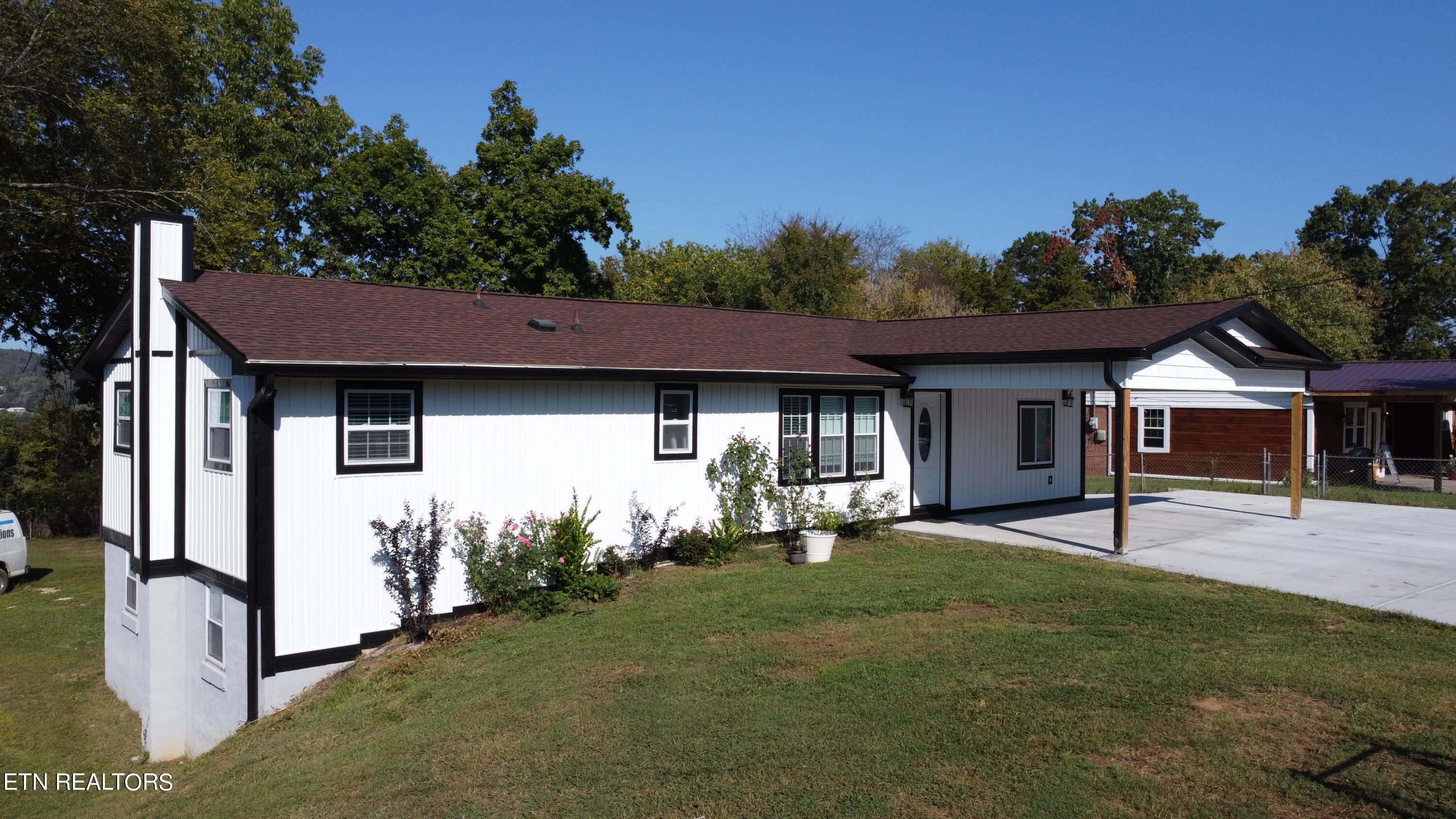 621 Hilltop Drive Drive Property Photo