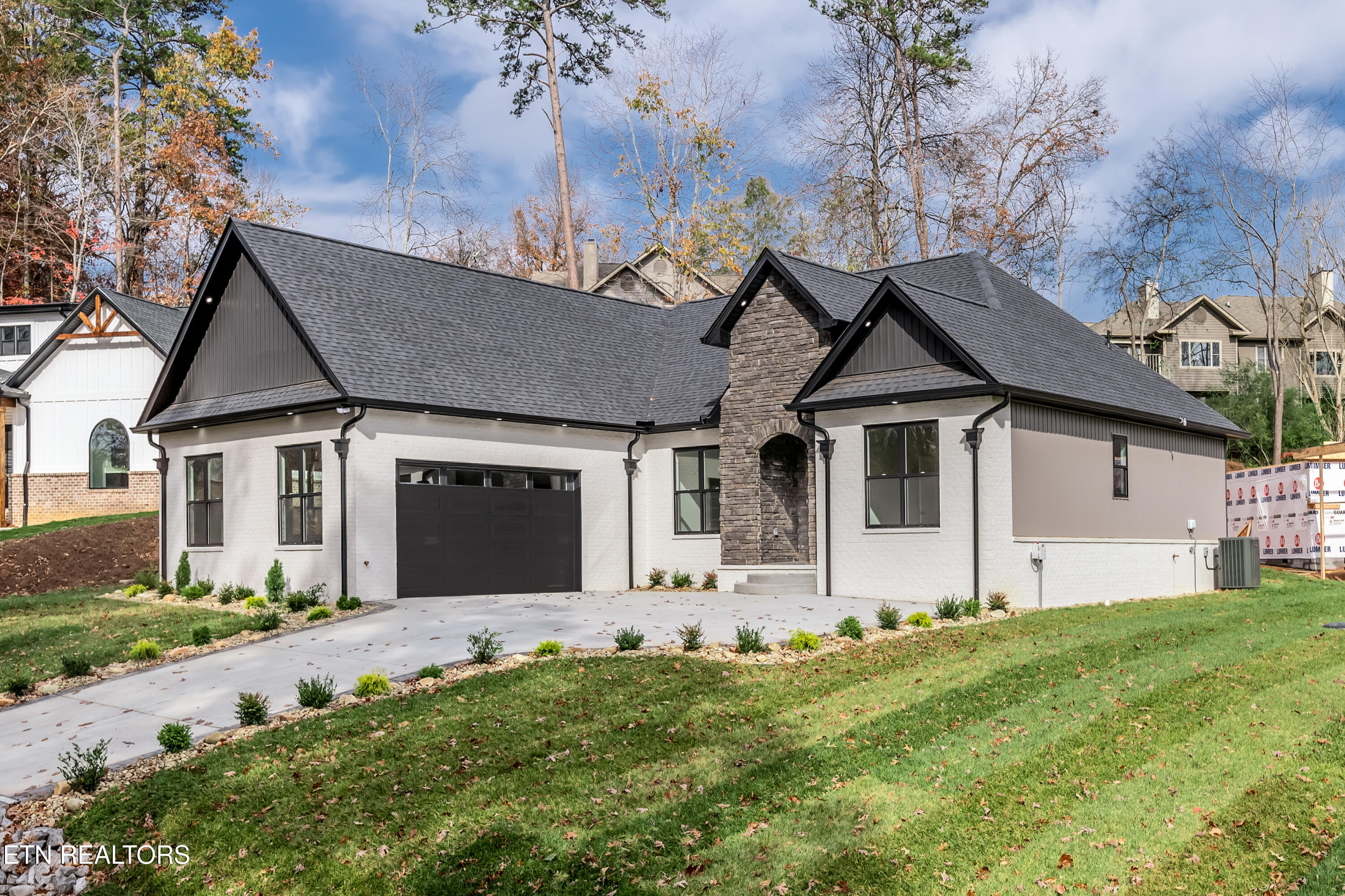 200 Kawga Lane Property Photo 2