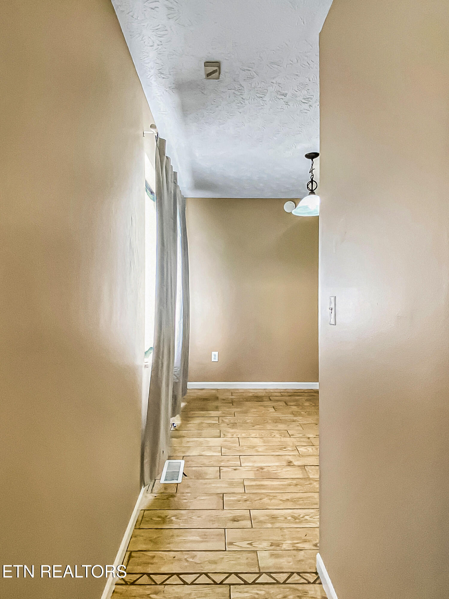 1040 Loop Rd Property Photo 20