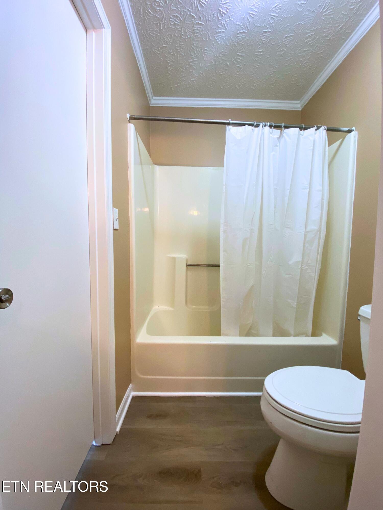 1040 Loop Rd Property Photo 29