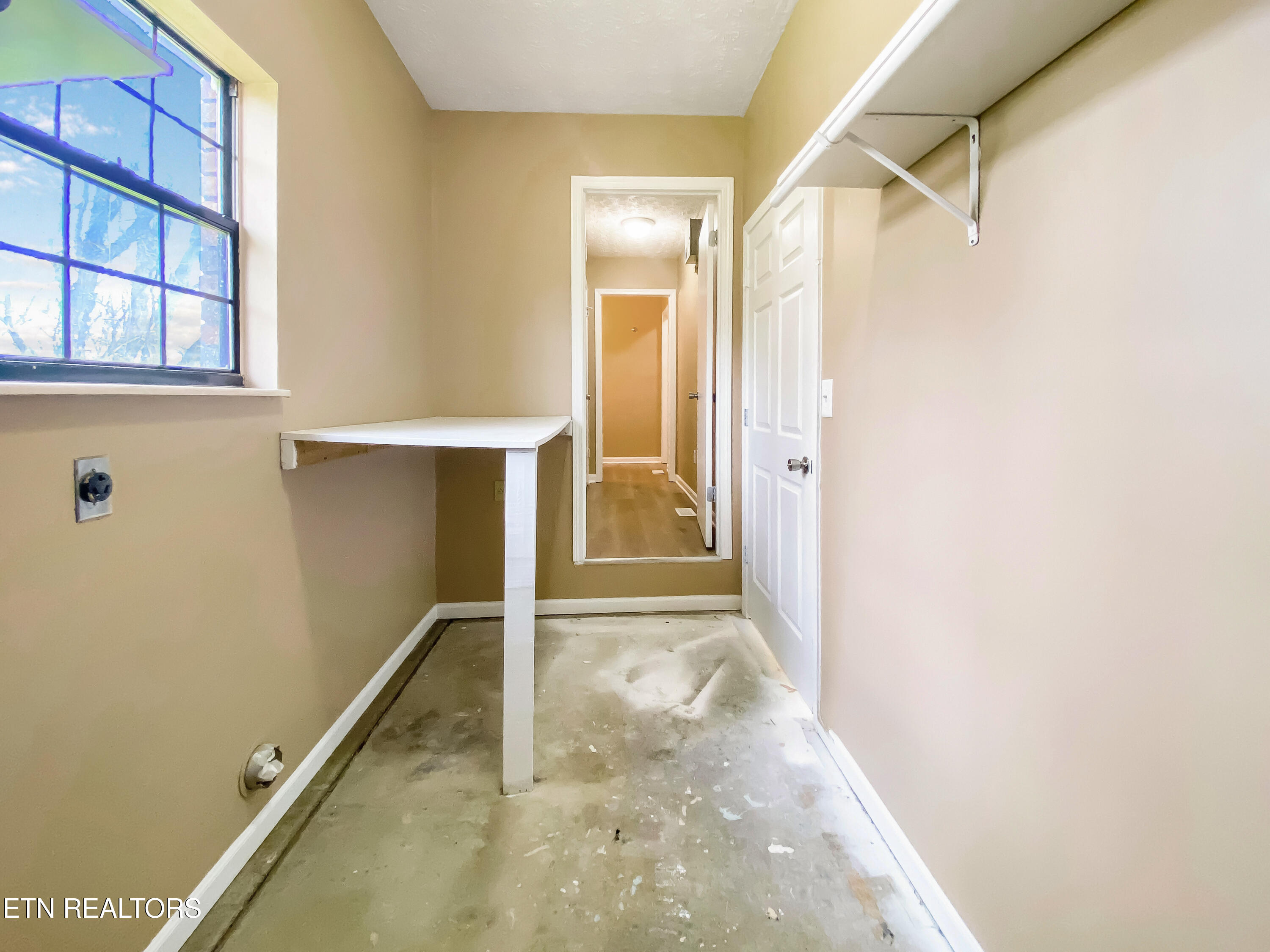 1040 Loop Rd Property Photo 32