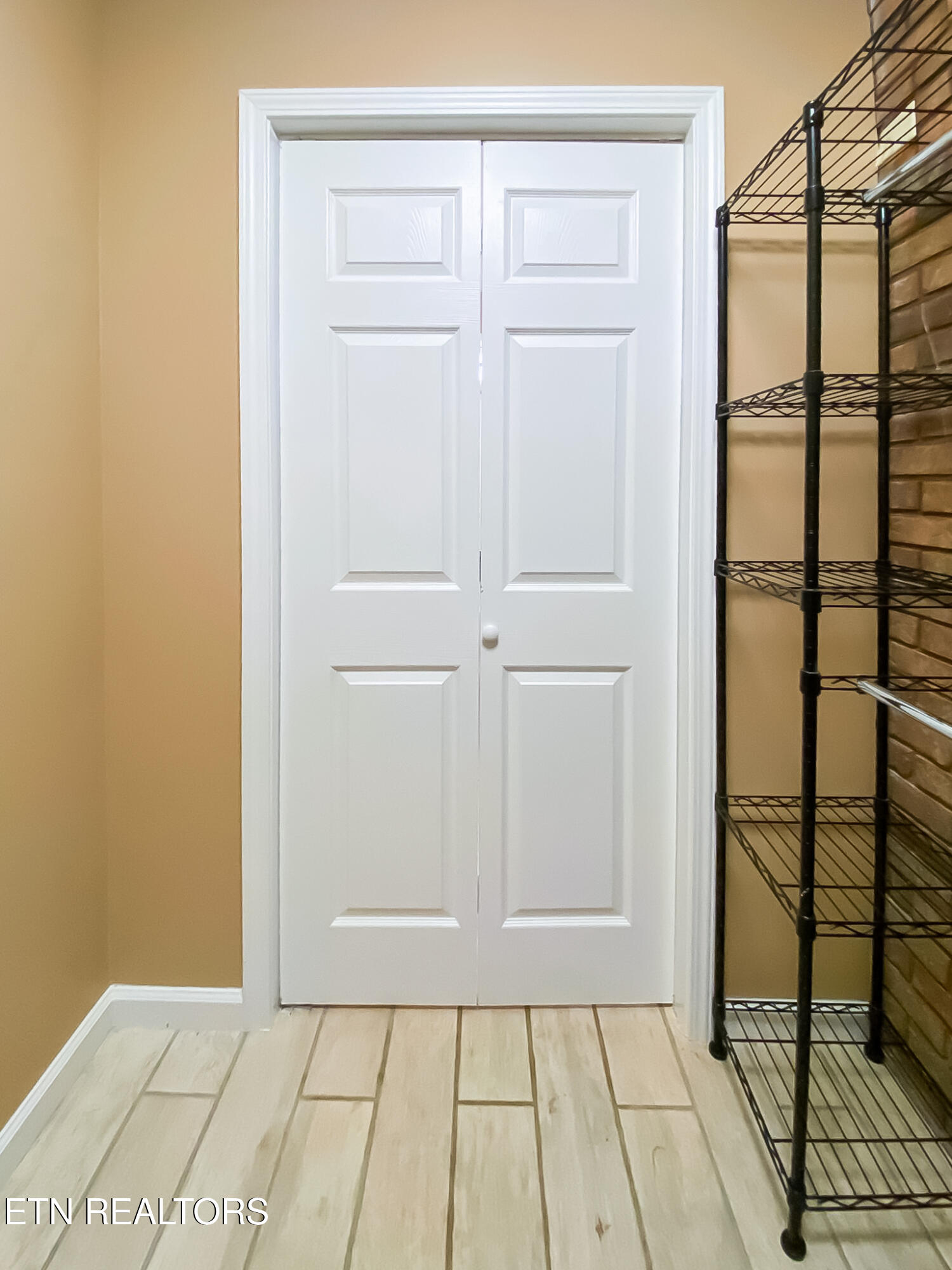 1040 Loop Rd Property Photo 39