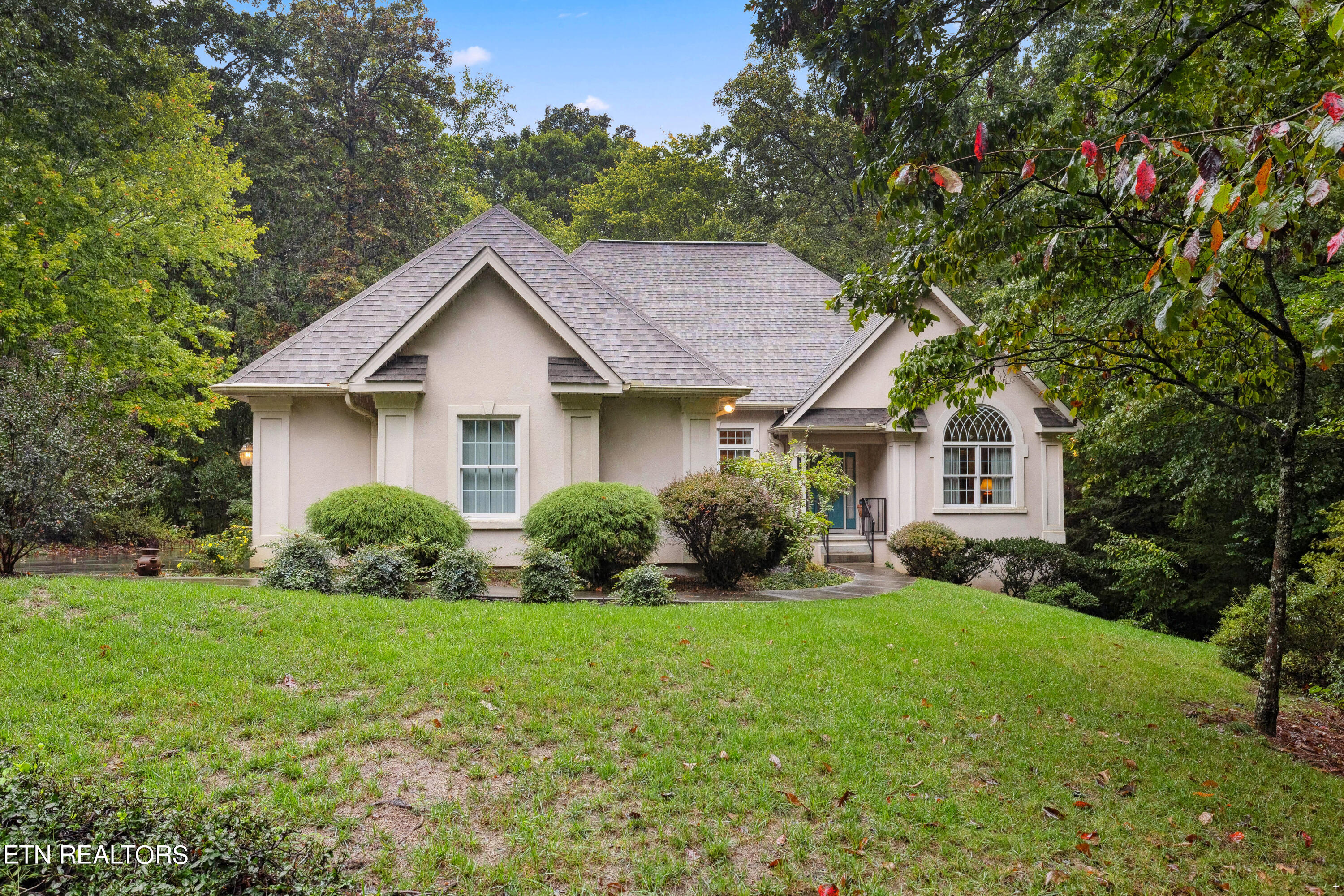 122 Vinita Lane Property Photo 2