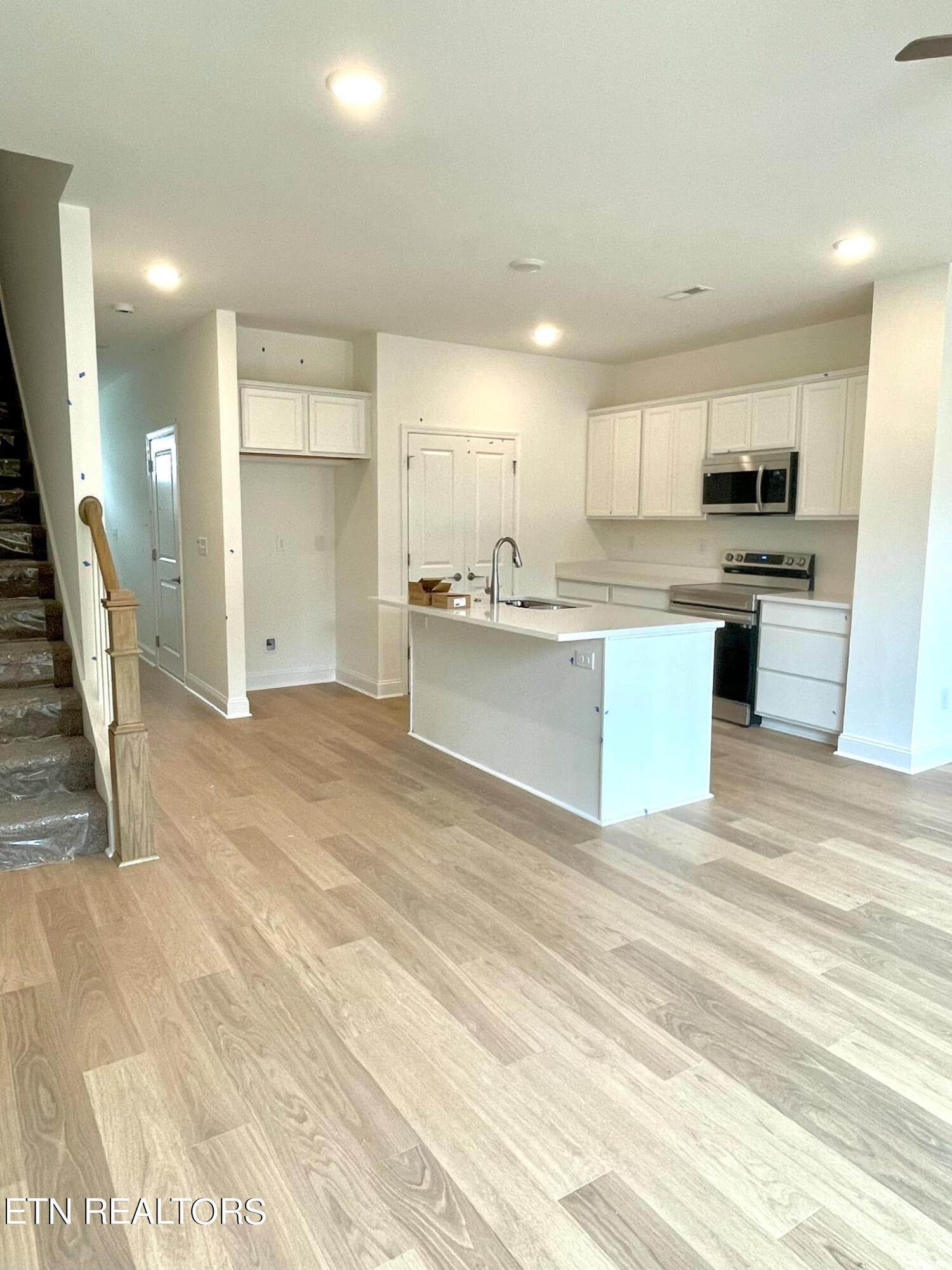 9171 Rolling Stone Way Property Photo 1