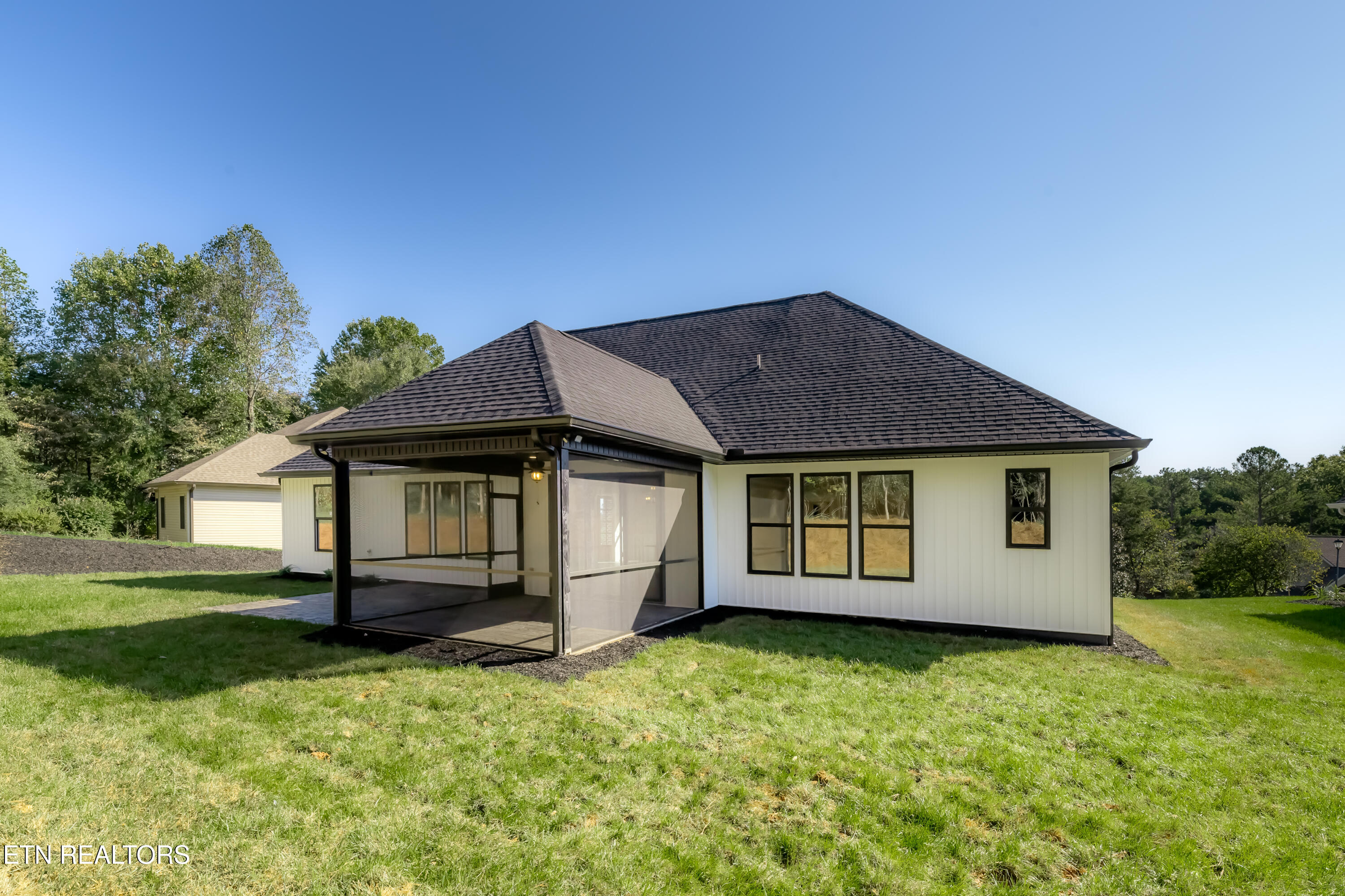 163 Inagehi Way Property Photo 4