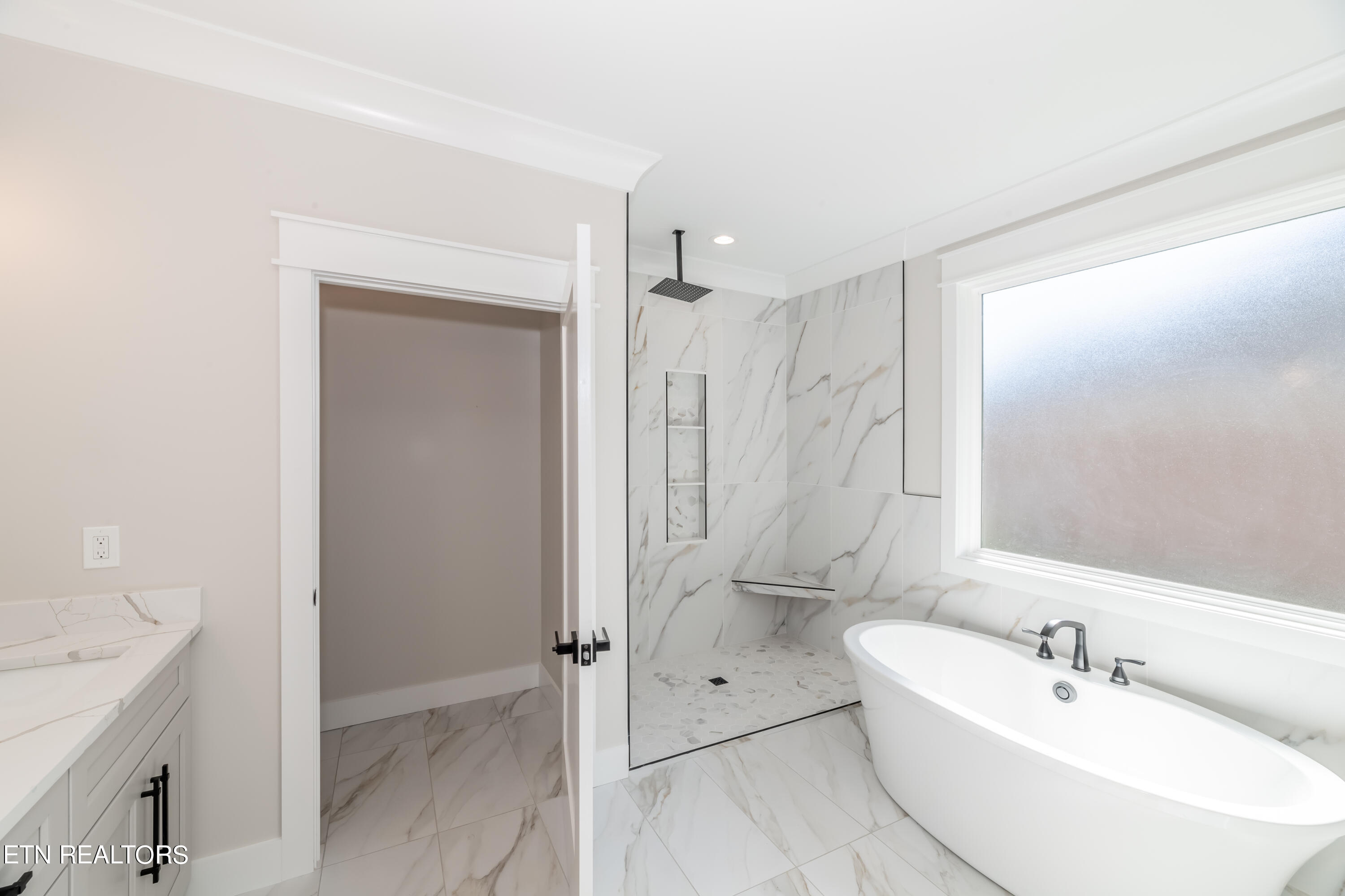 163 Inagehi Way Property Photo 38