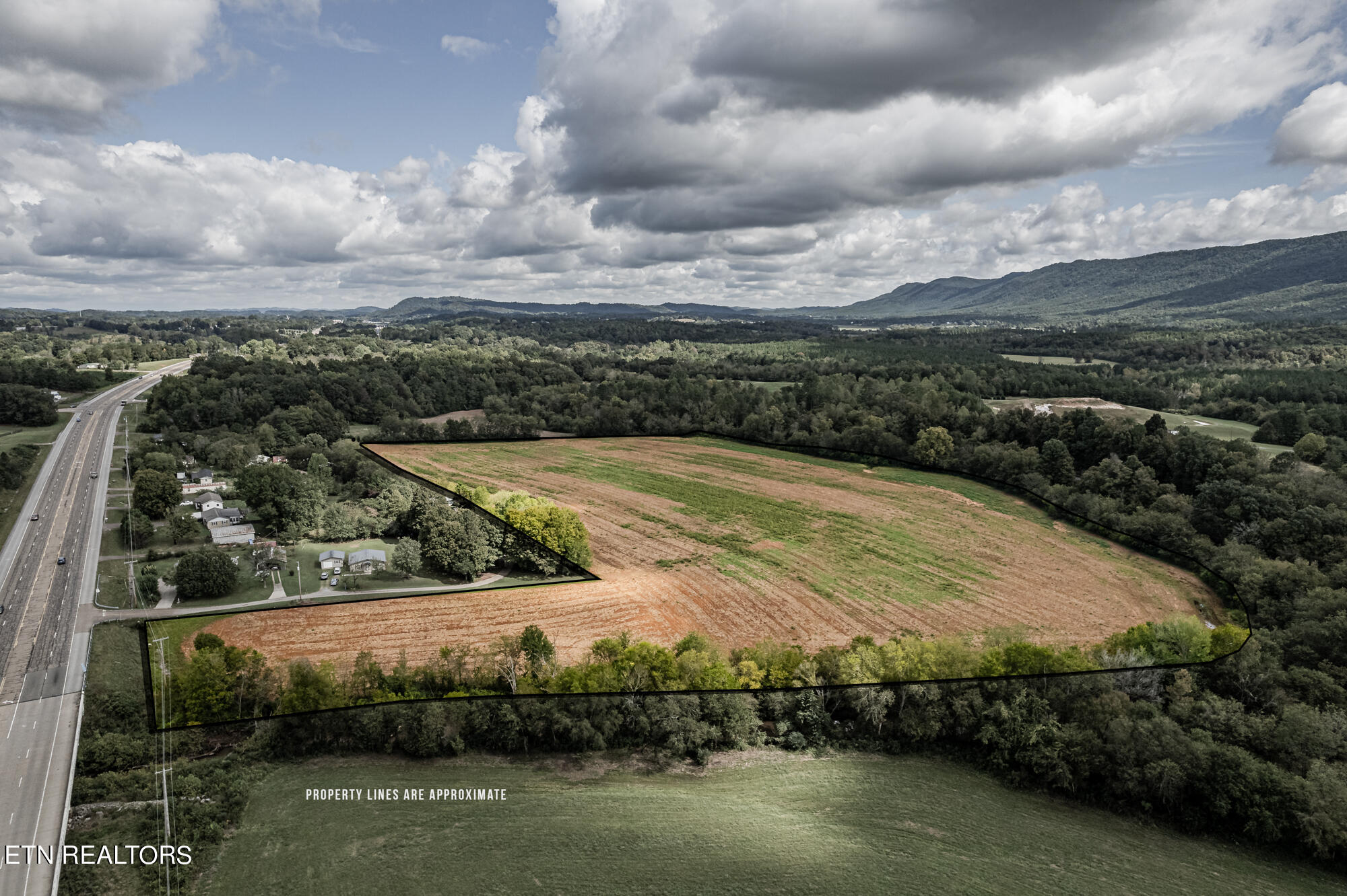 County Road 885 Property Photo 1