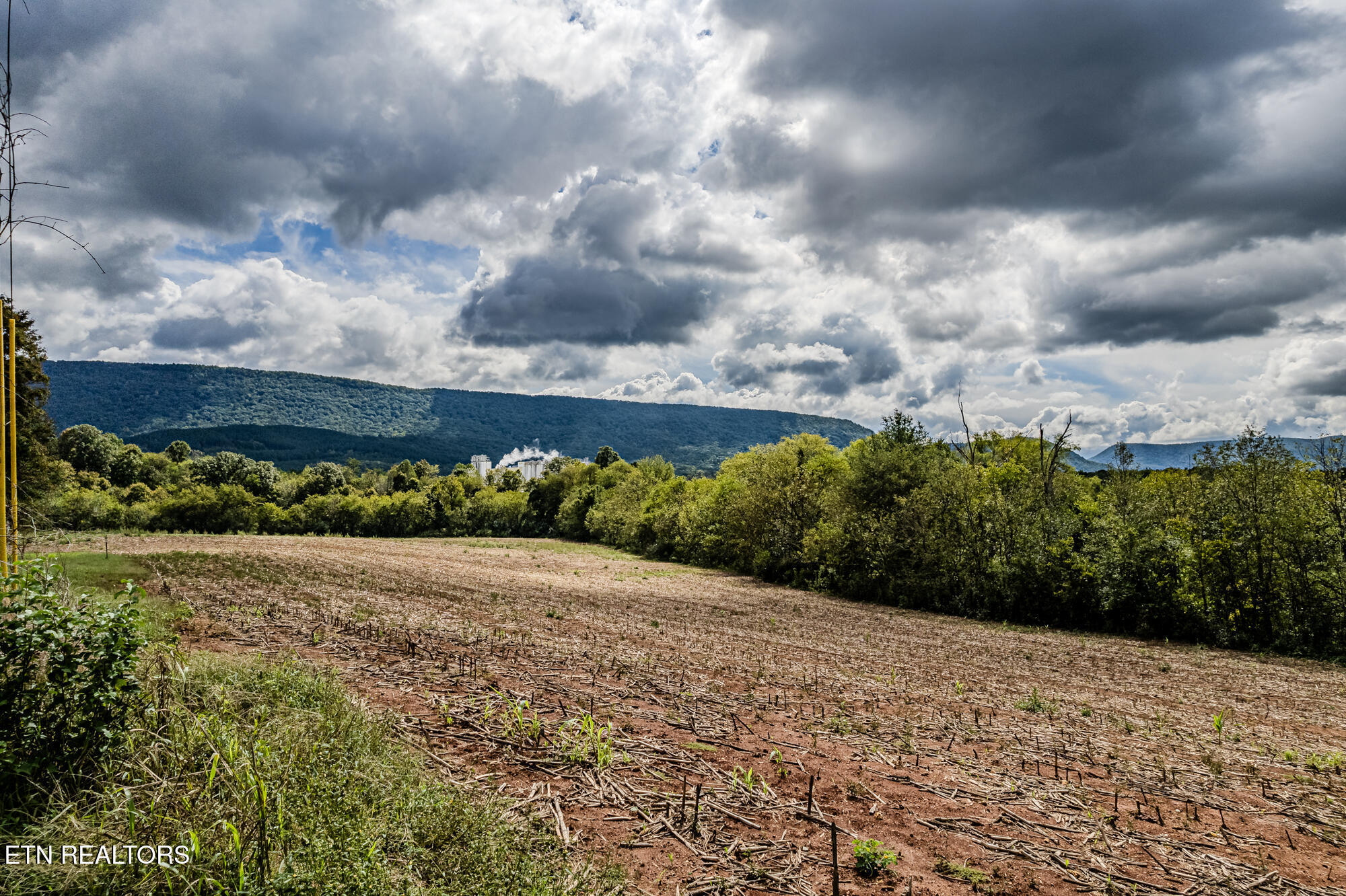 County Road 885 Property Photo 18