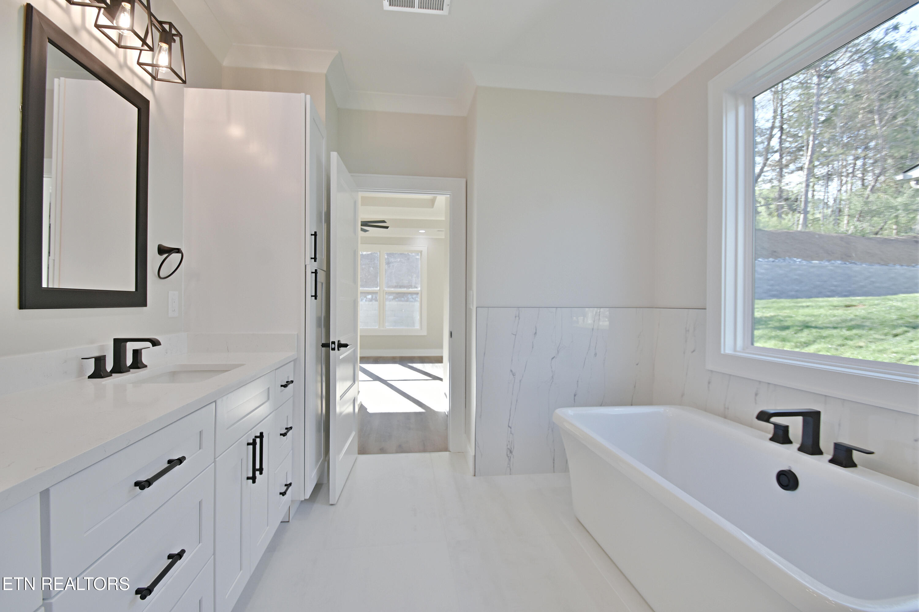 106 Ootsima Way Property Photo 30